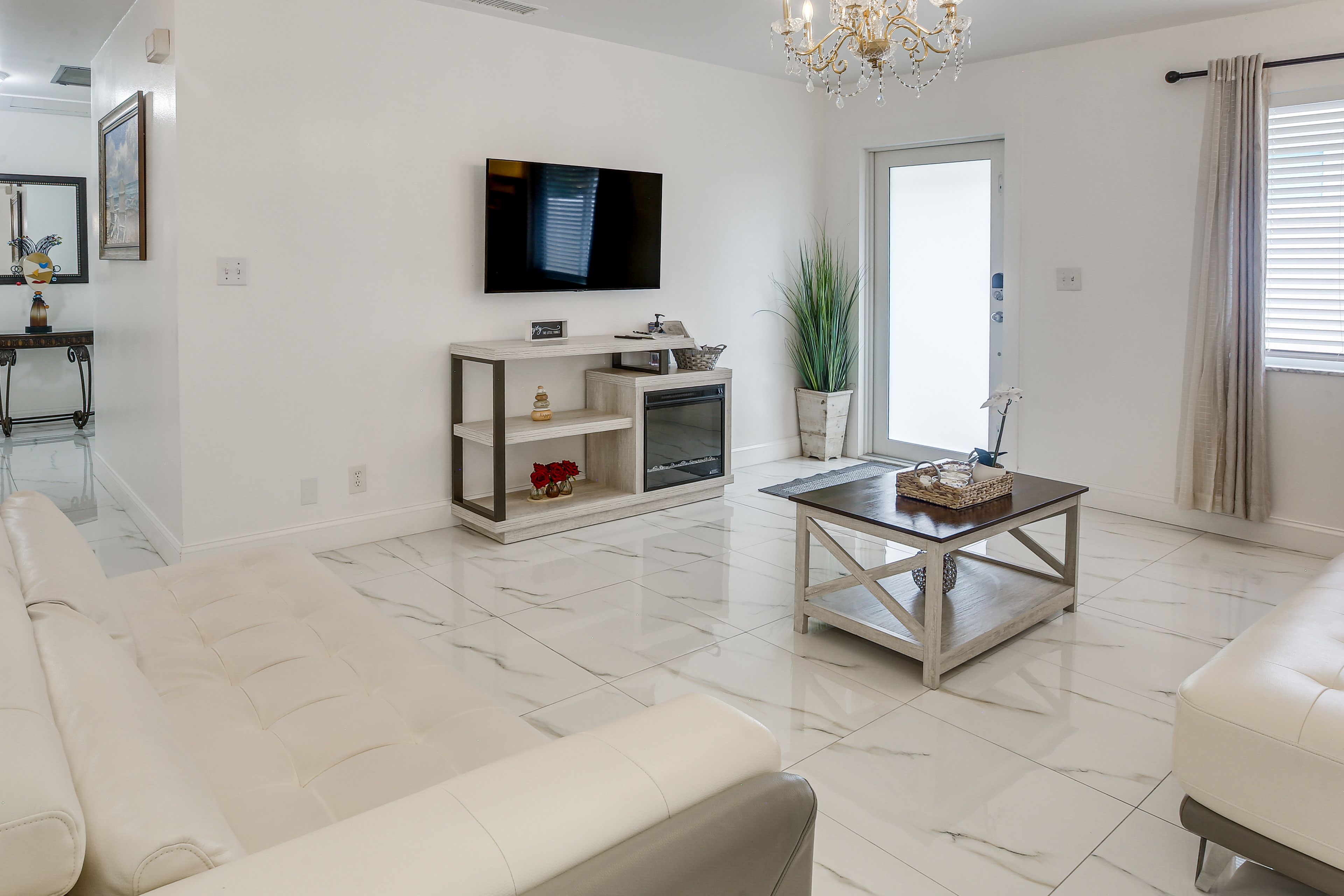 Entrance | Living Room | Free WiFi | Central A/C | Smart TV