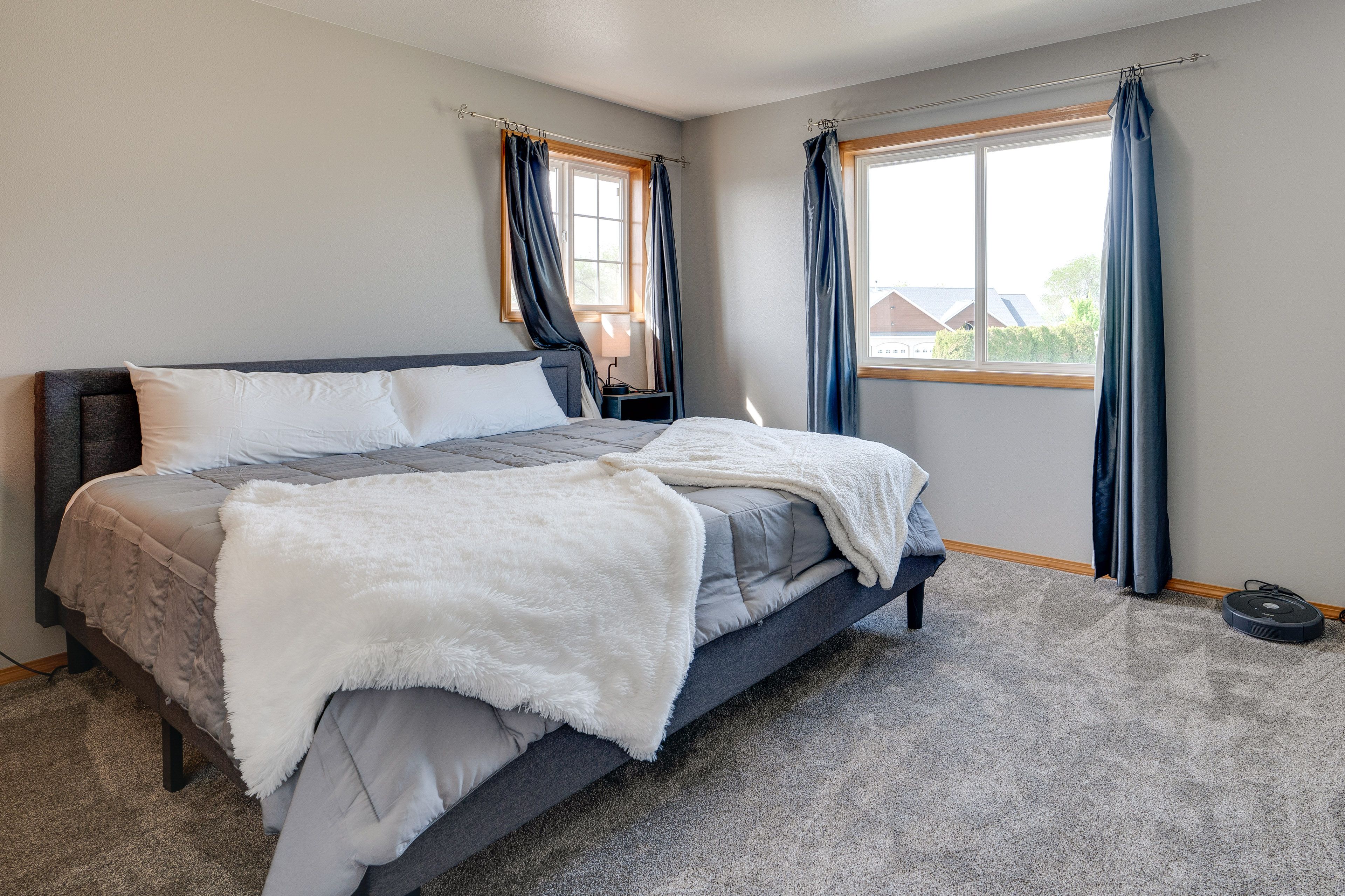 Bedroom 3 | King Bed | Smart TV