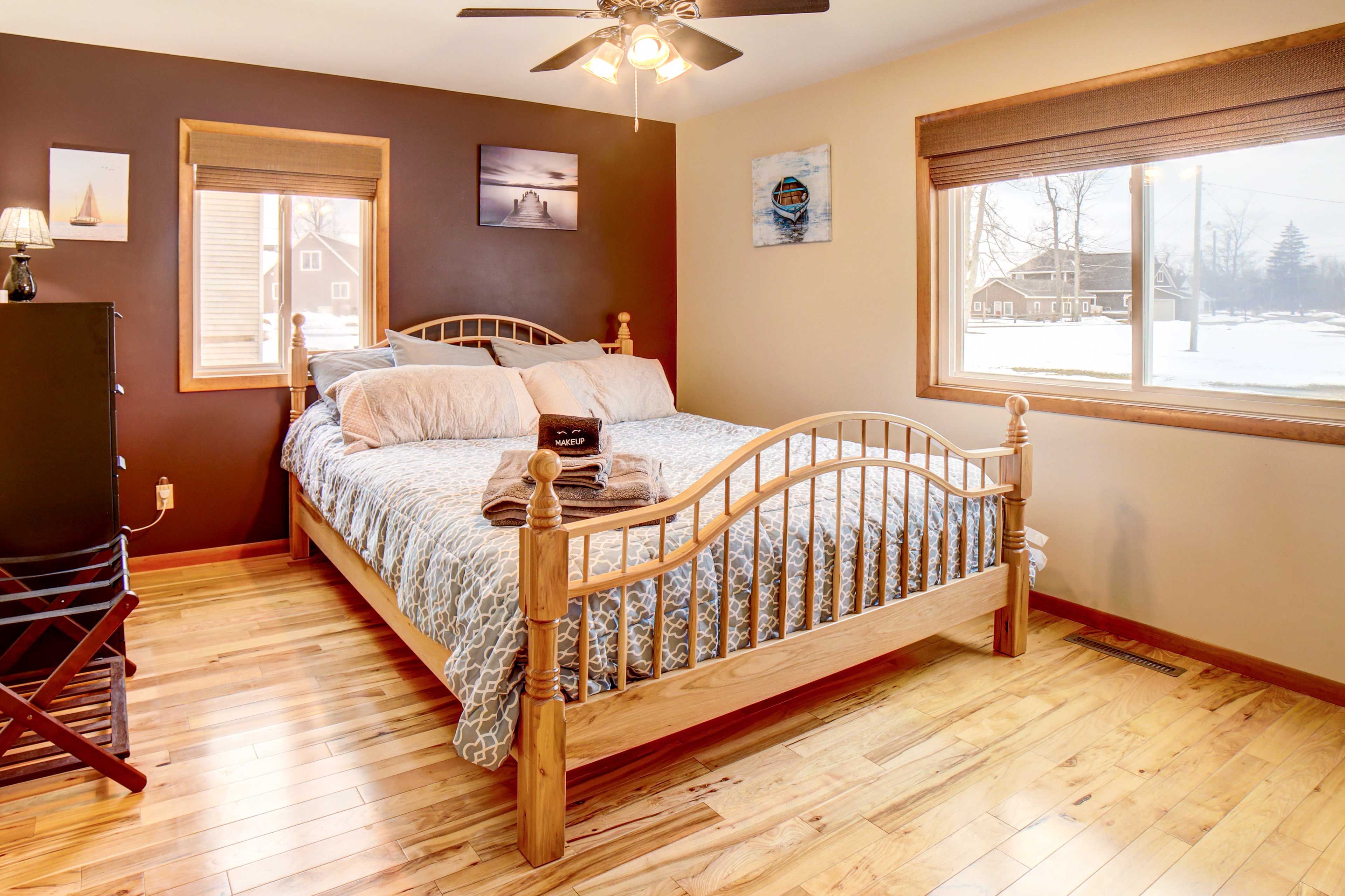 Bedroom 1 | California King Bed