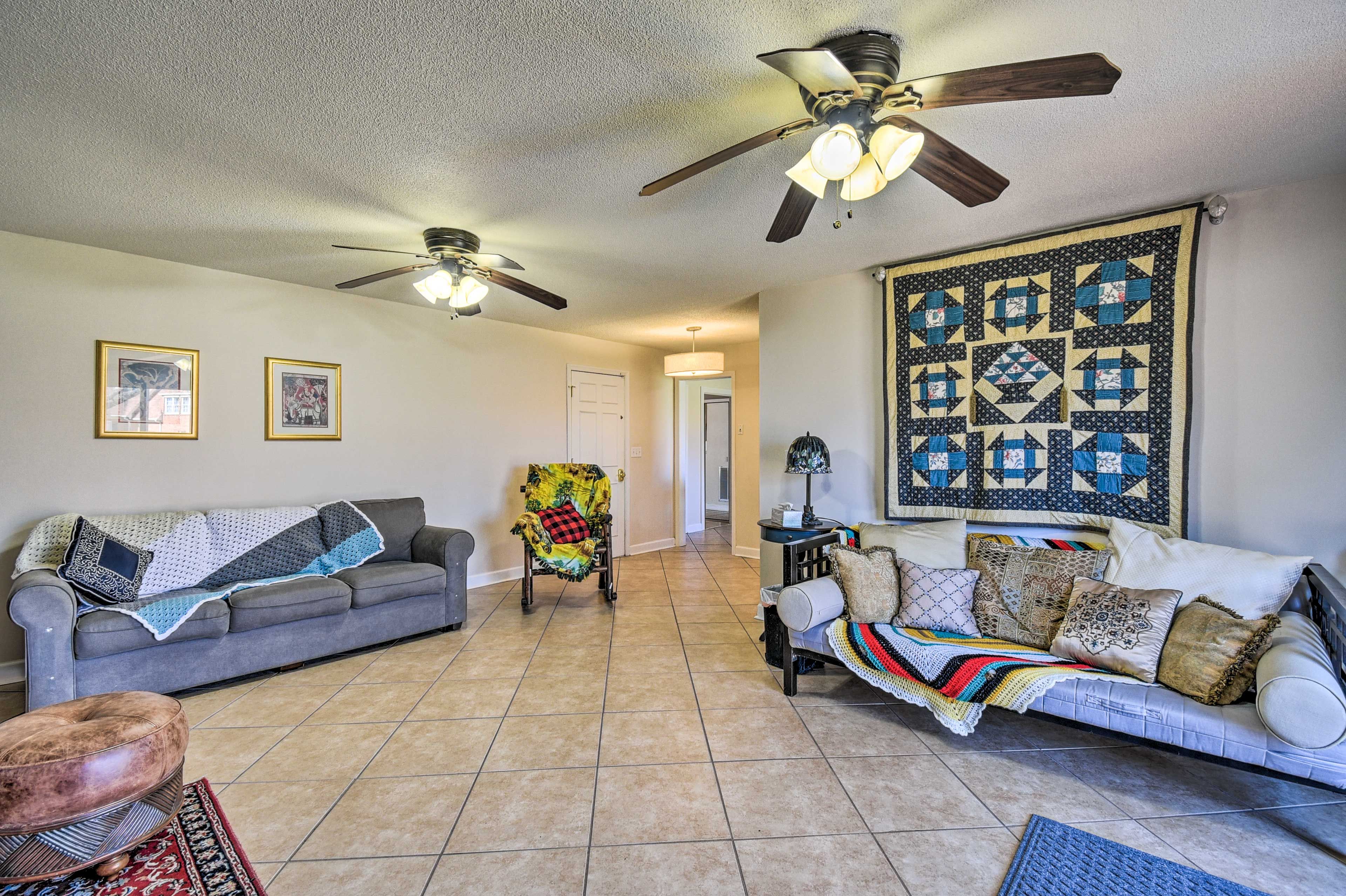 Living Room | Queen Sleeper Sofa | Twin Daybed