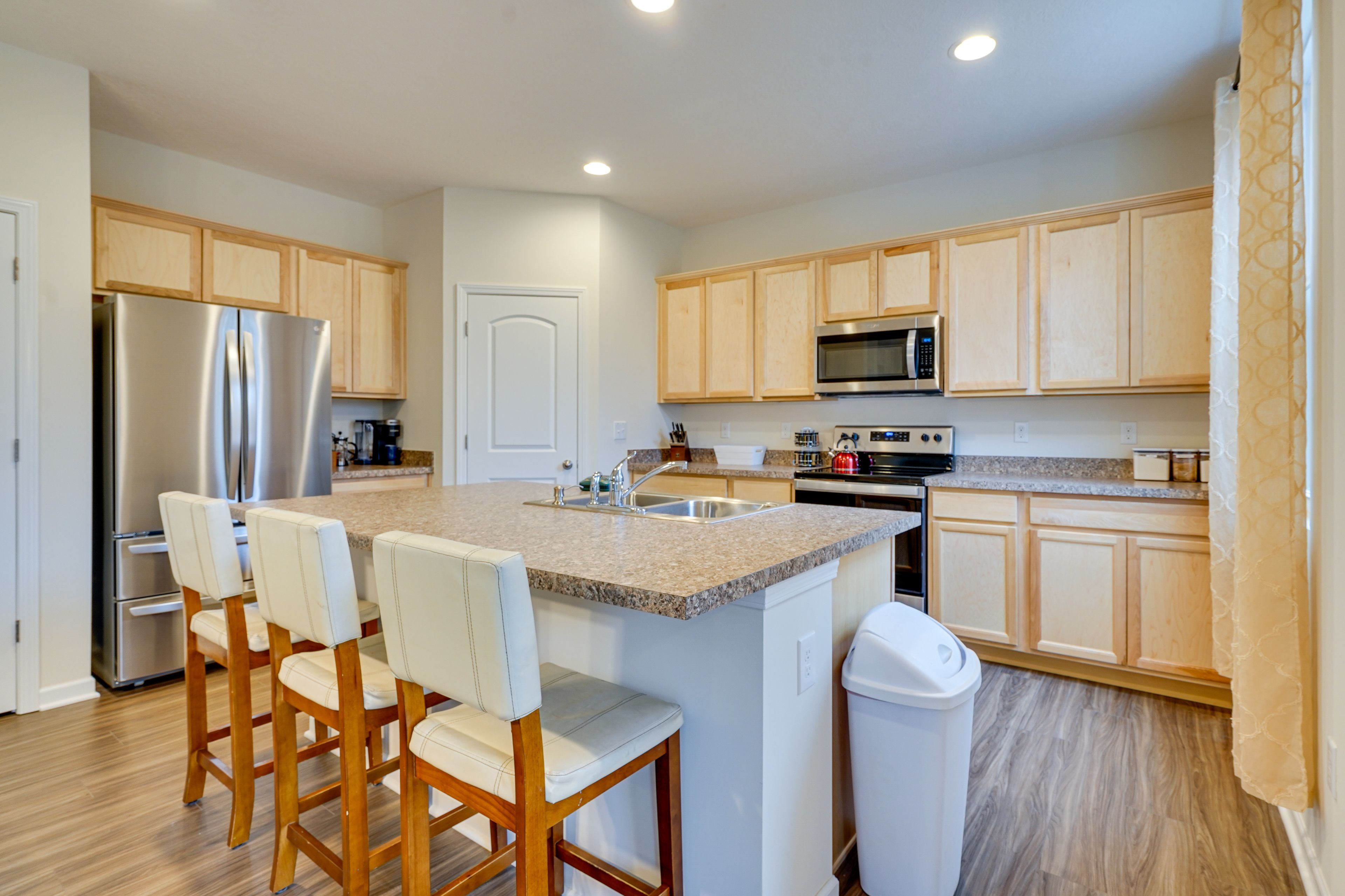 Kitchen | Cooking Basics | Ice Maker | Blender | Crockpot | Toaster | Spices