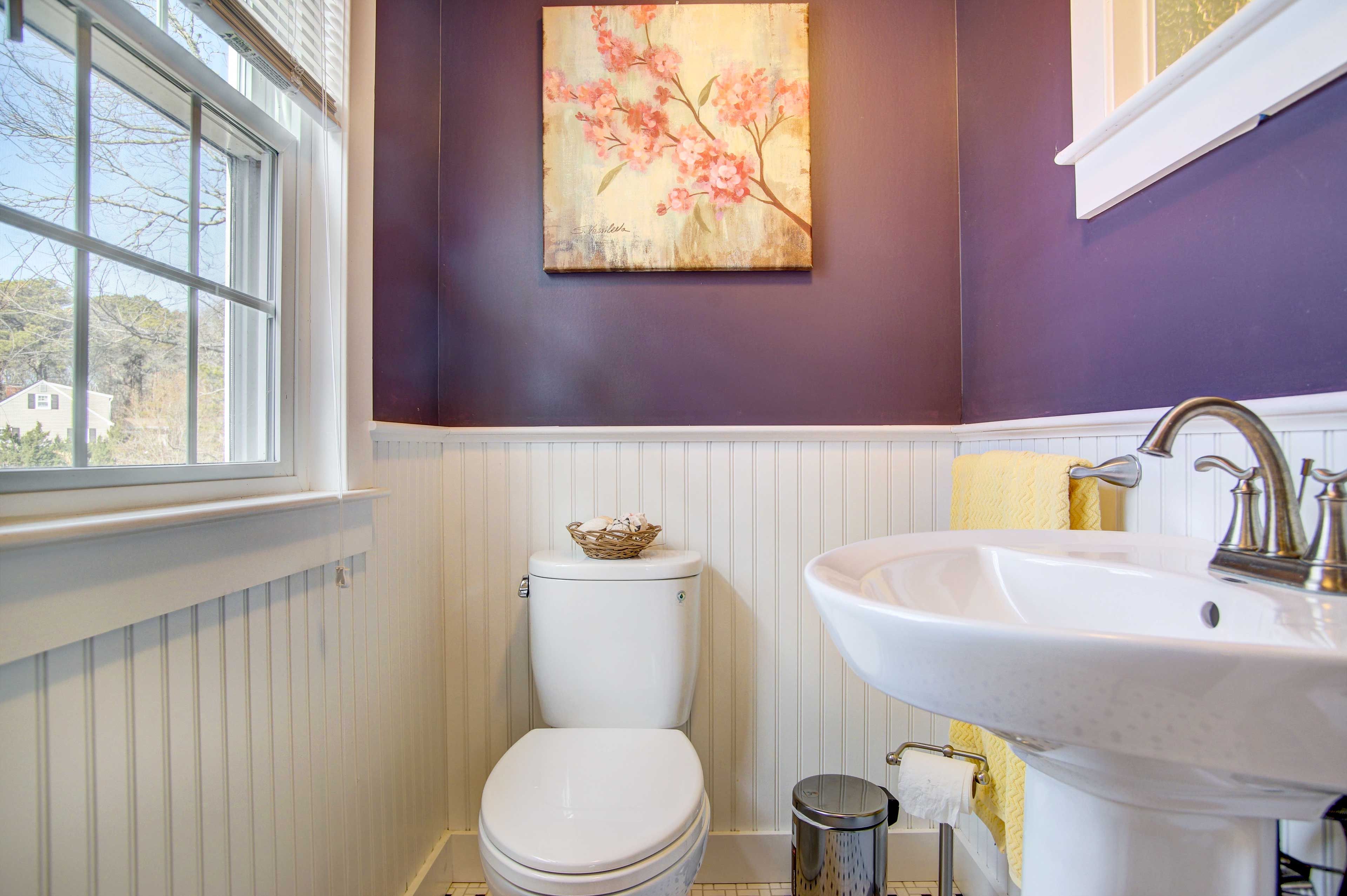 En-Suite Half Bathroom