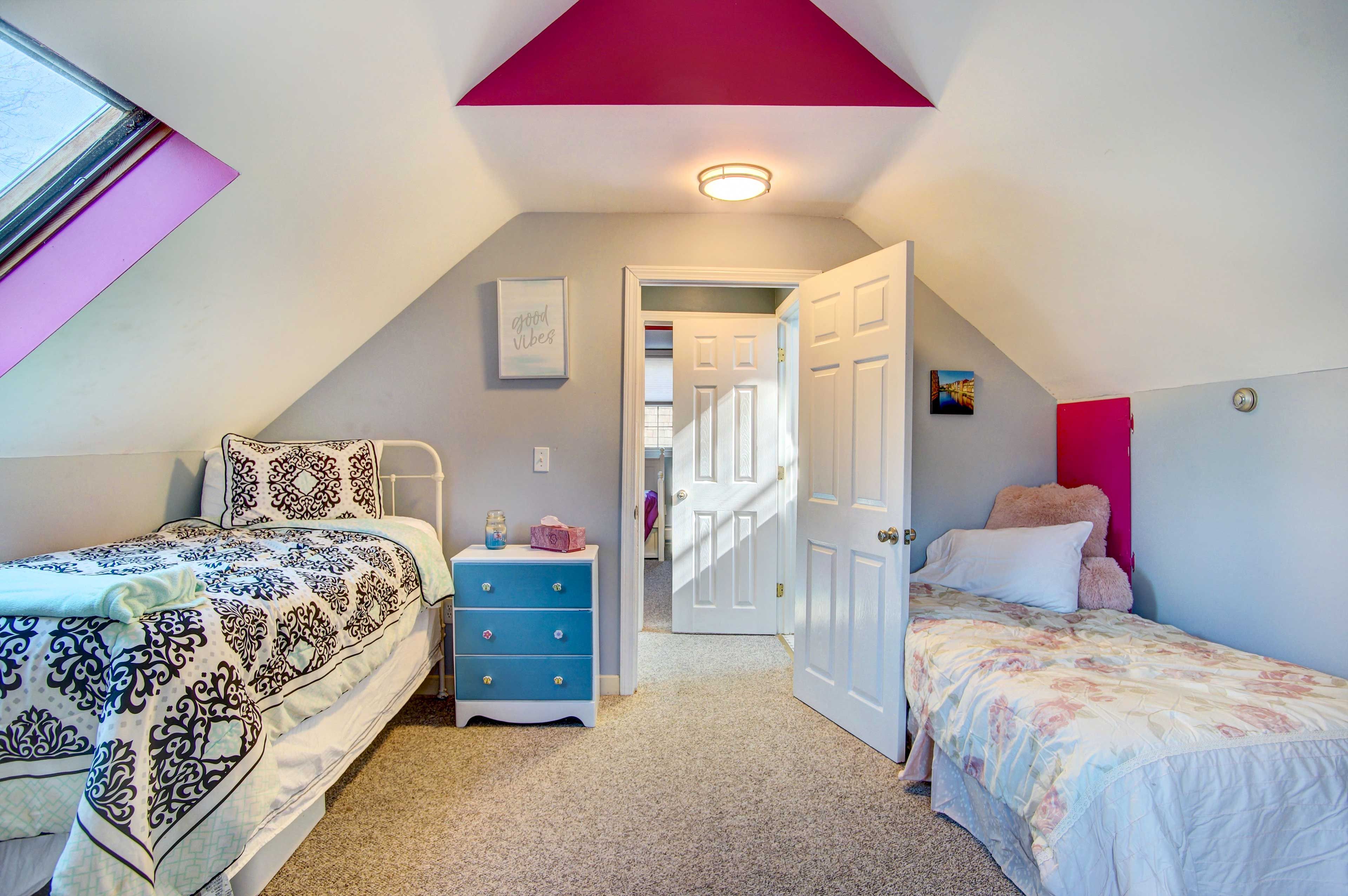 Bedroom 5 | 2nd Floor | 2 Twin Beds