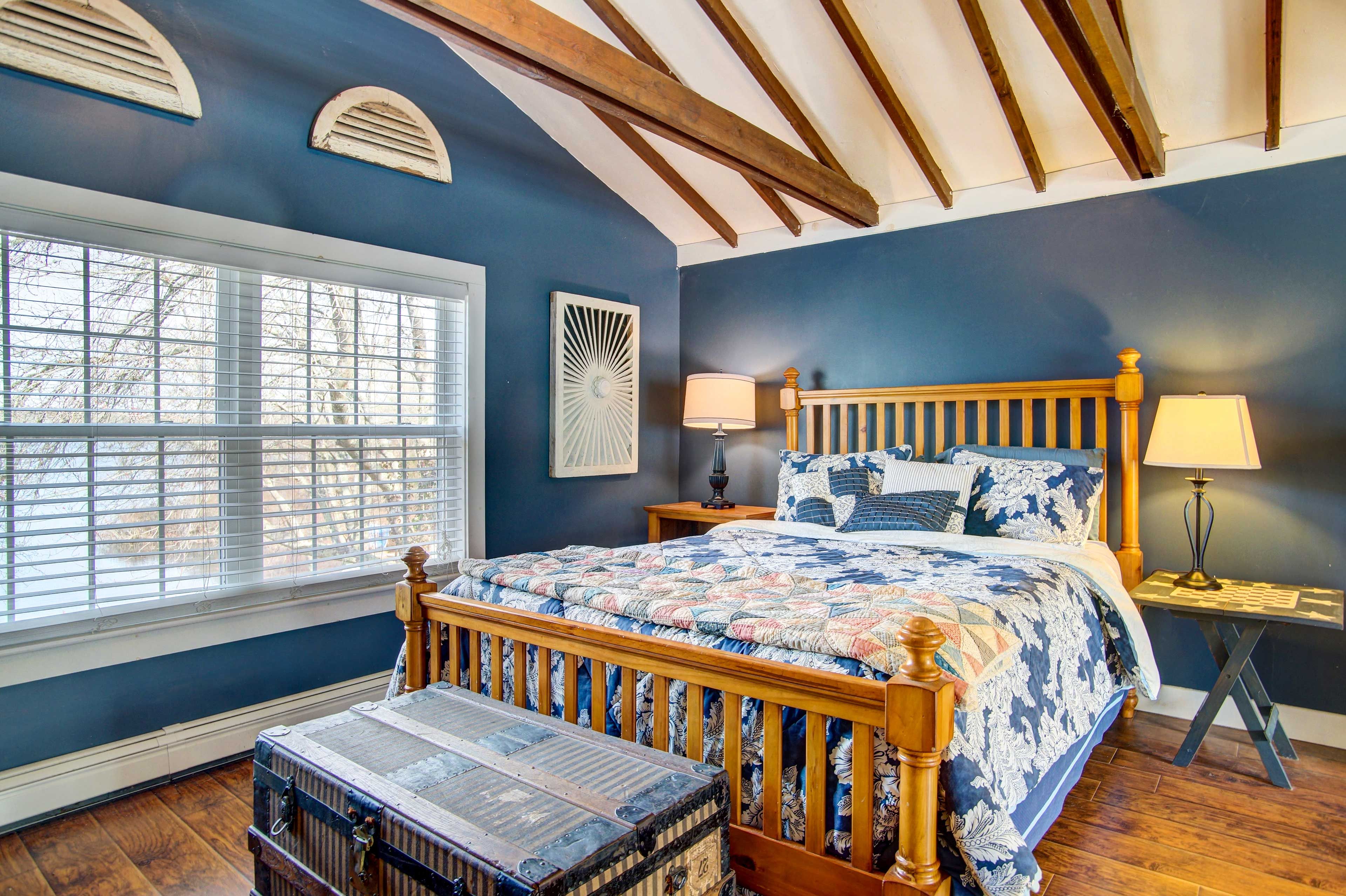 Bedroom 3 | 2nd Floor | Queen Bed