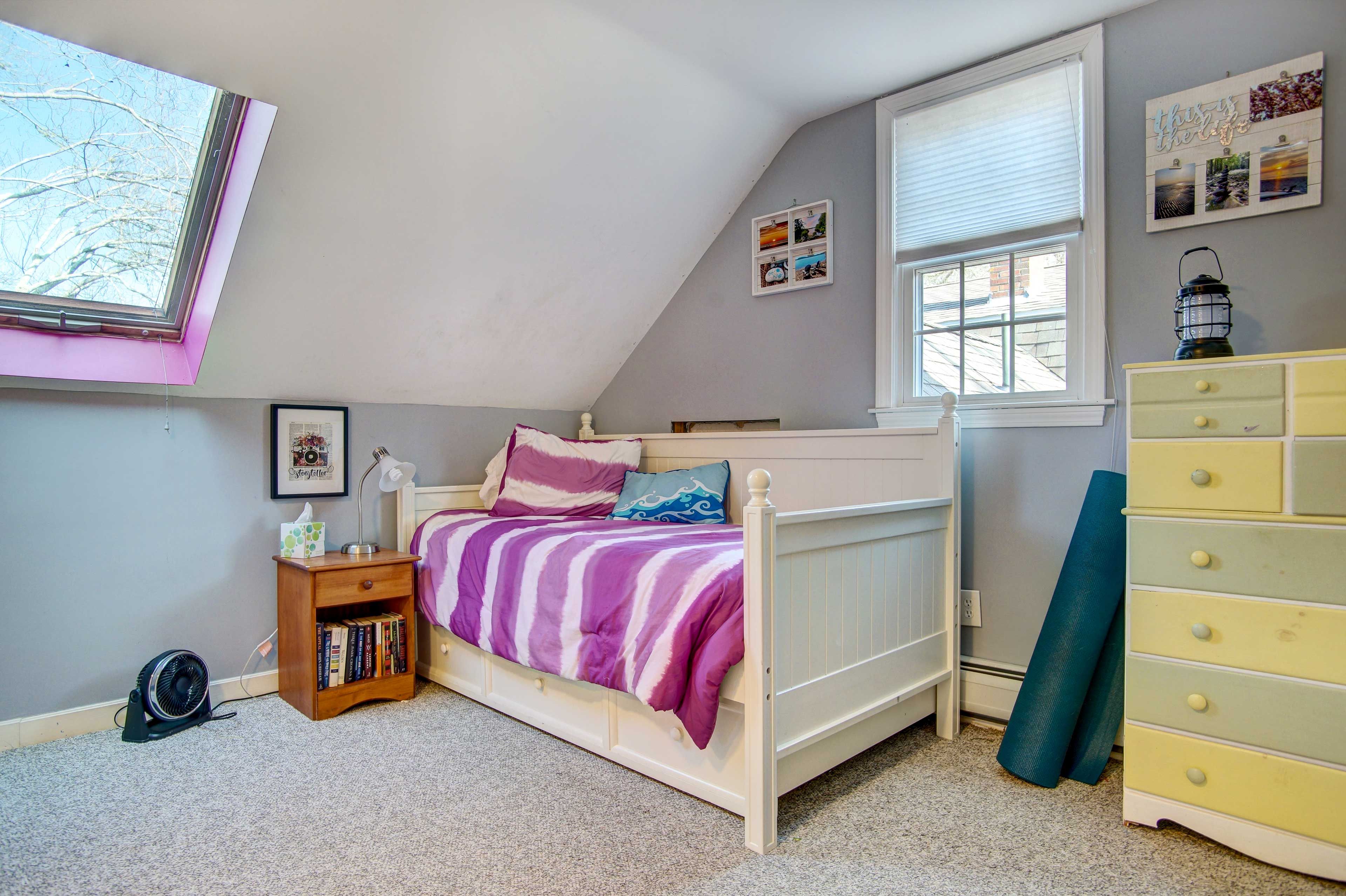 Bedroom 4 | 2nd Floor | Twin Bed w/ Twin Trundle