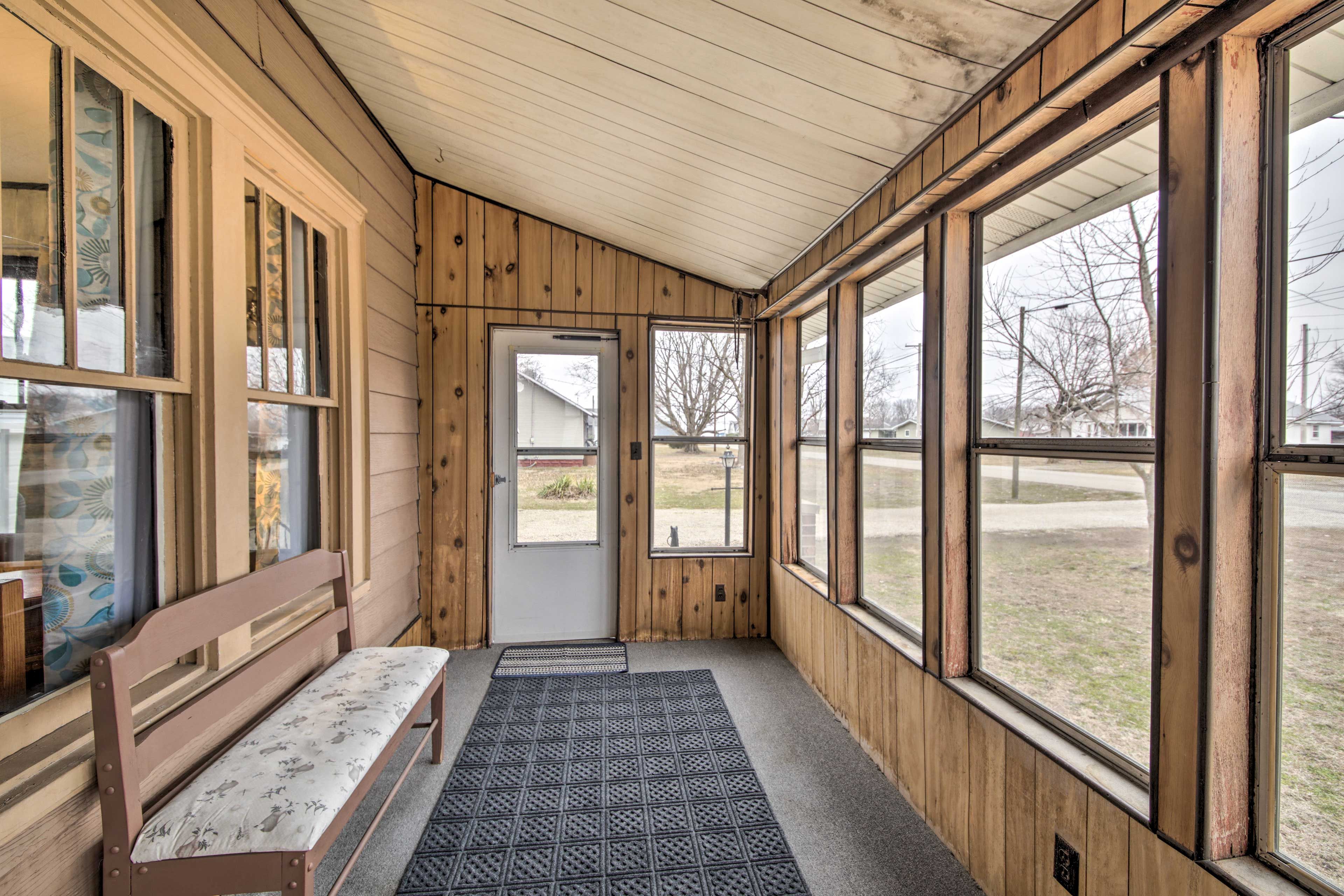 Screened-In Porch