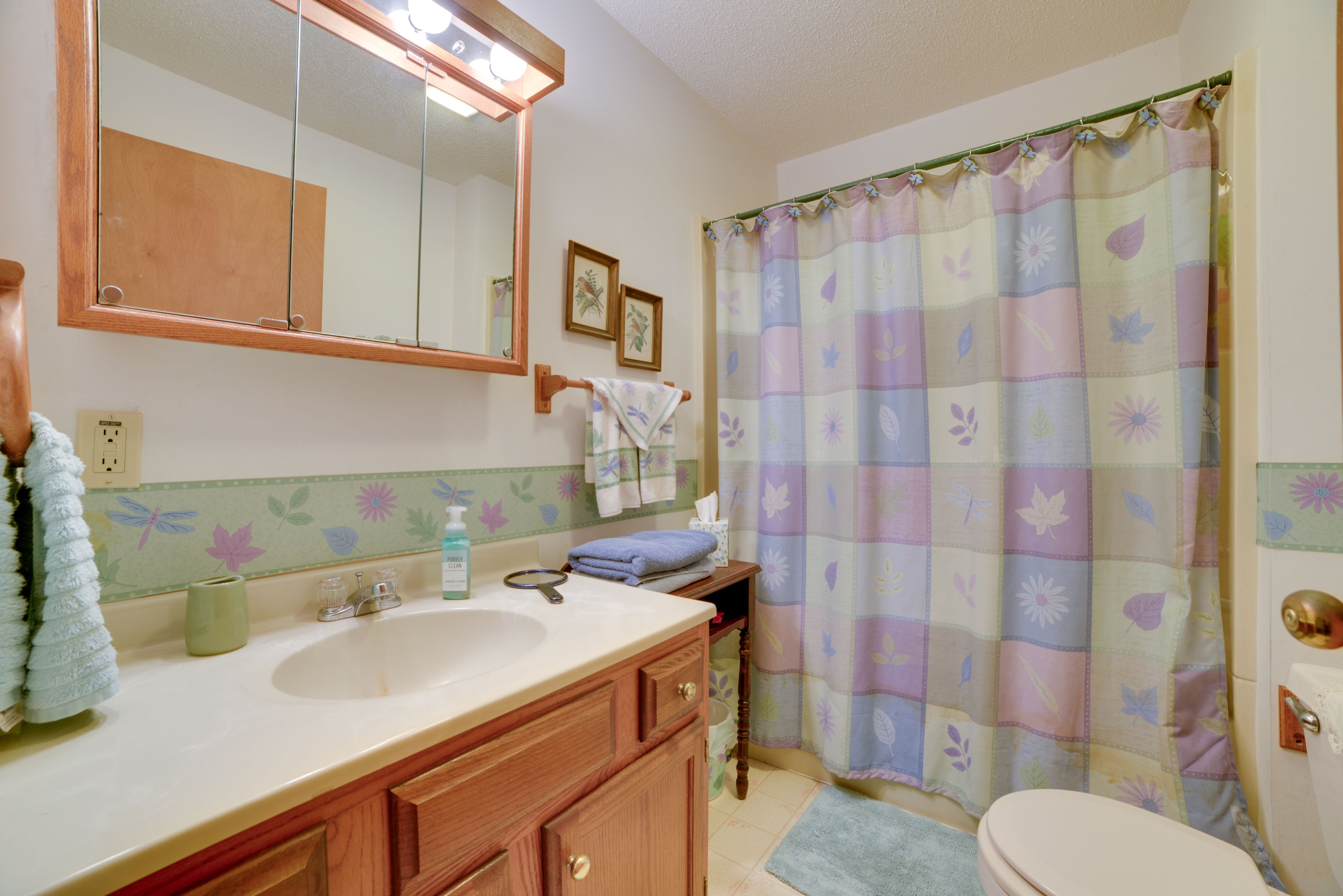Full Bathroom