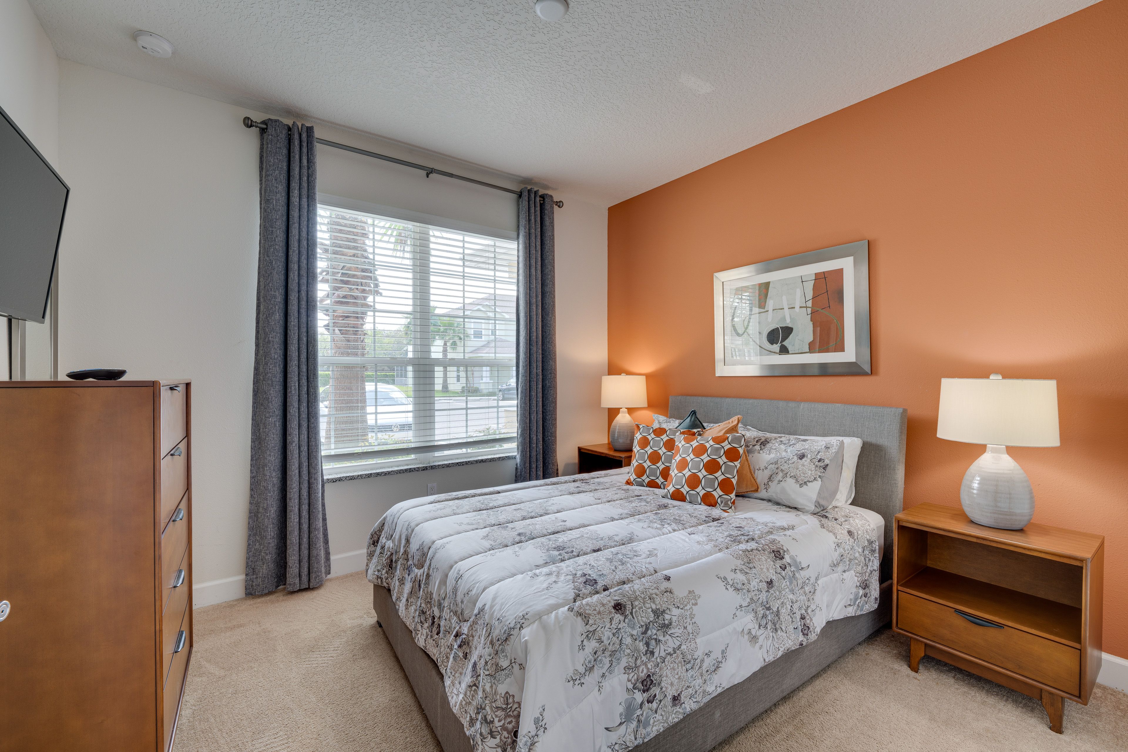 Bedroom 2 | Queen Bed | Smart TV