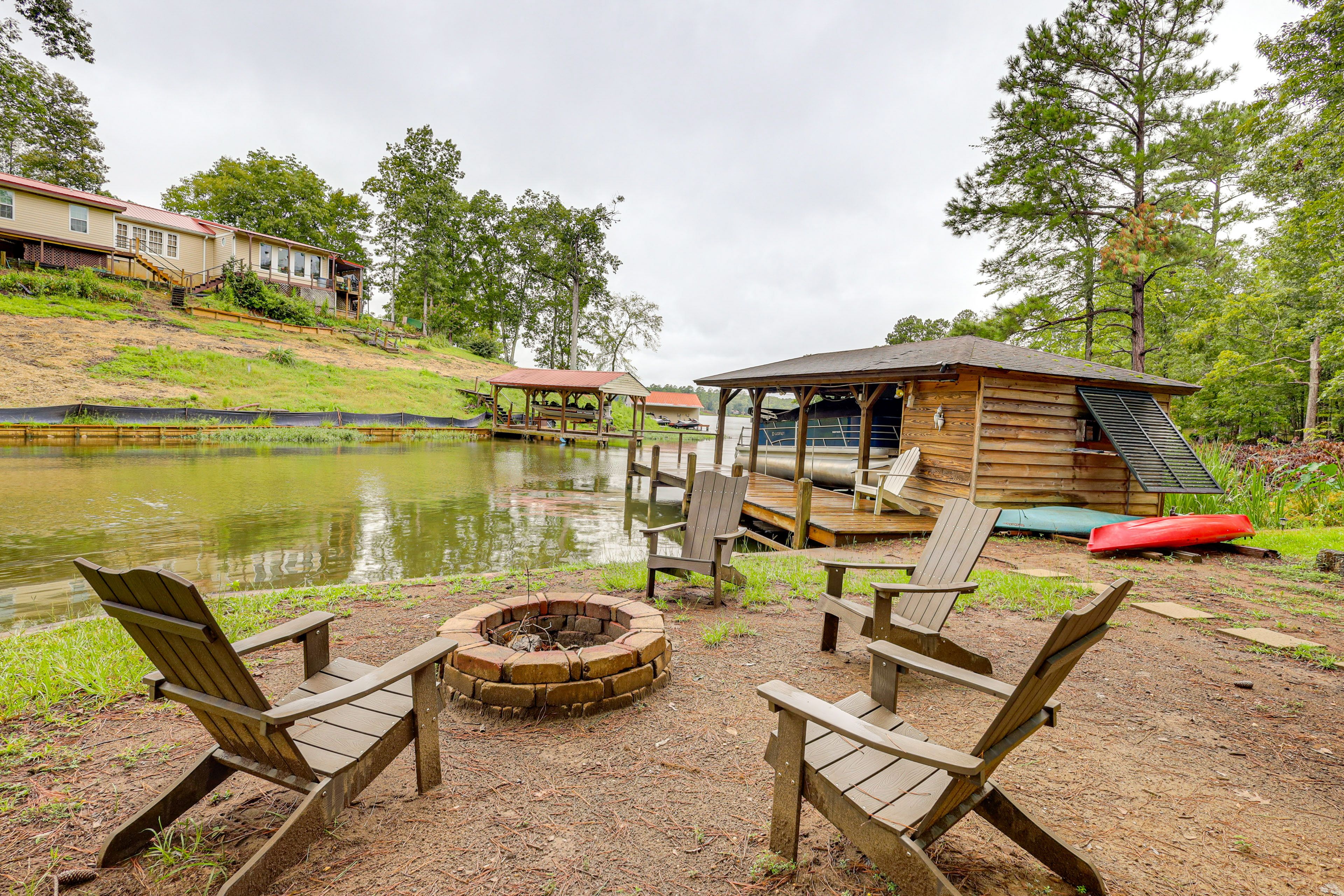 Sparta Vacation Rental | 3BR | 2BA | Step-Free Entry | 1,312 Sq Ft