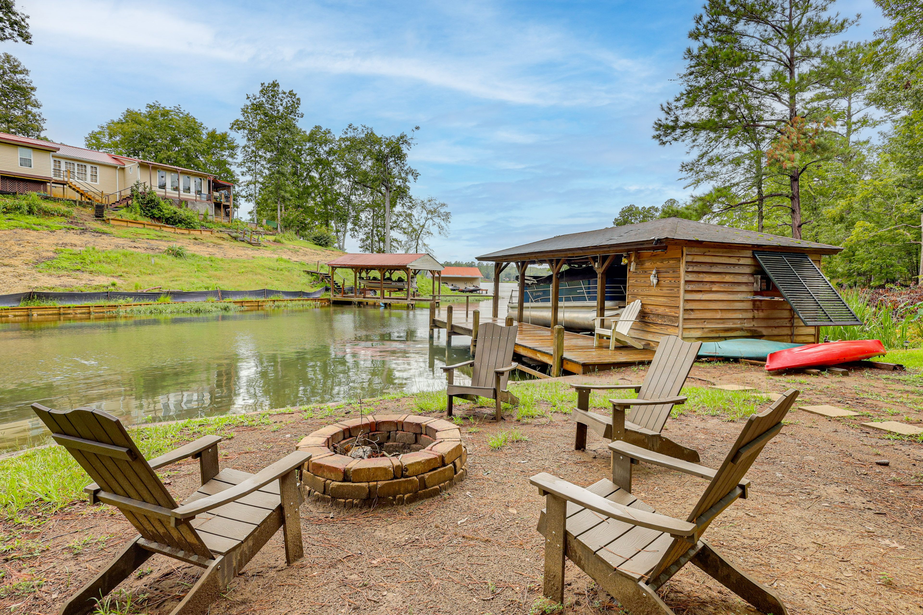 Lake Sinclair On-Site | Boat Dock
