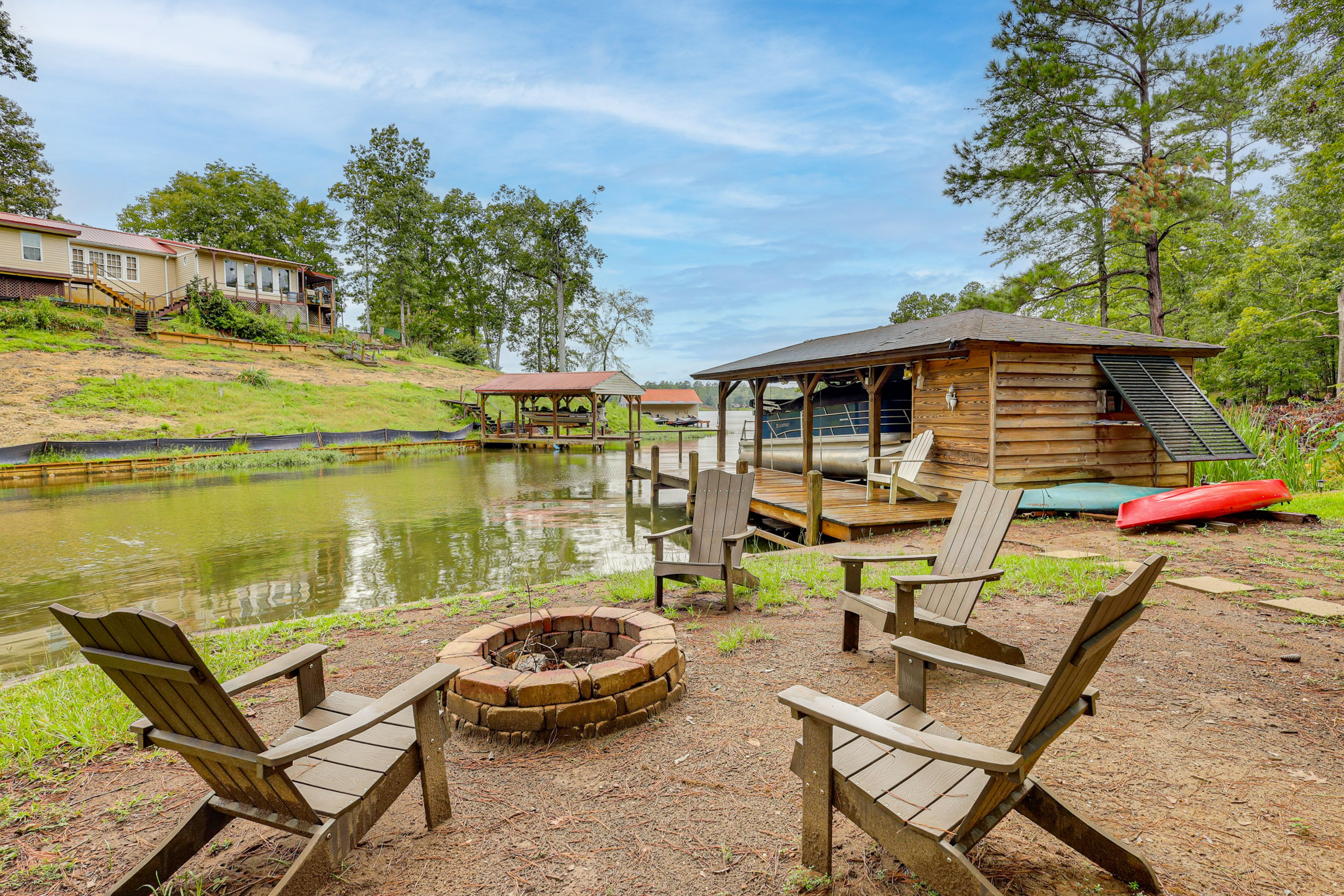 Sparta Vacation Rental | 3BR | 2BA | Step-Free Entry | 1,312 Sq Ft