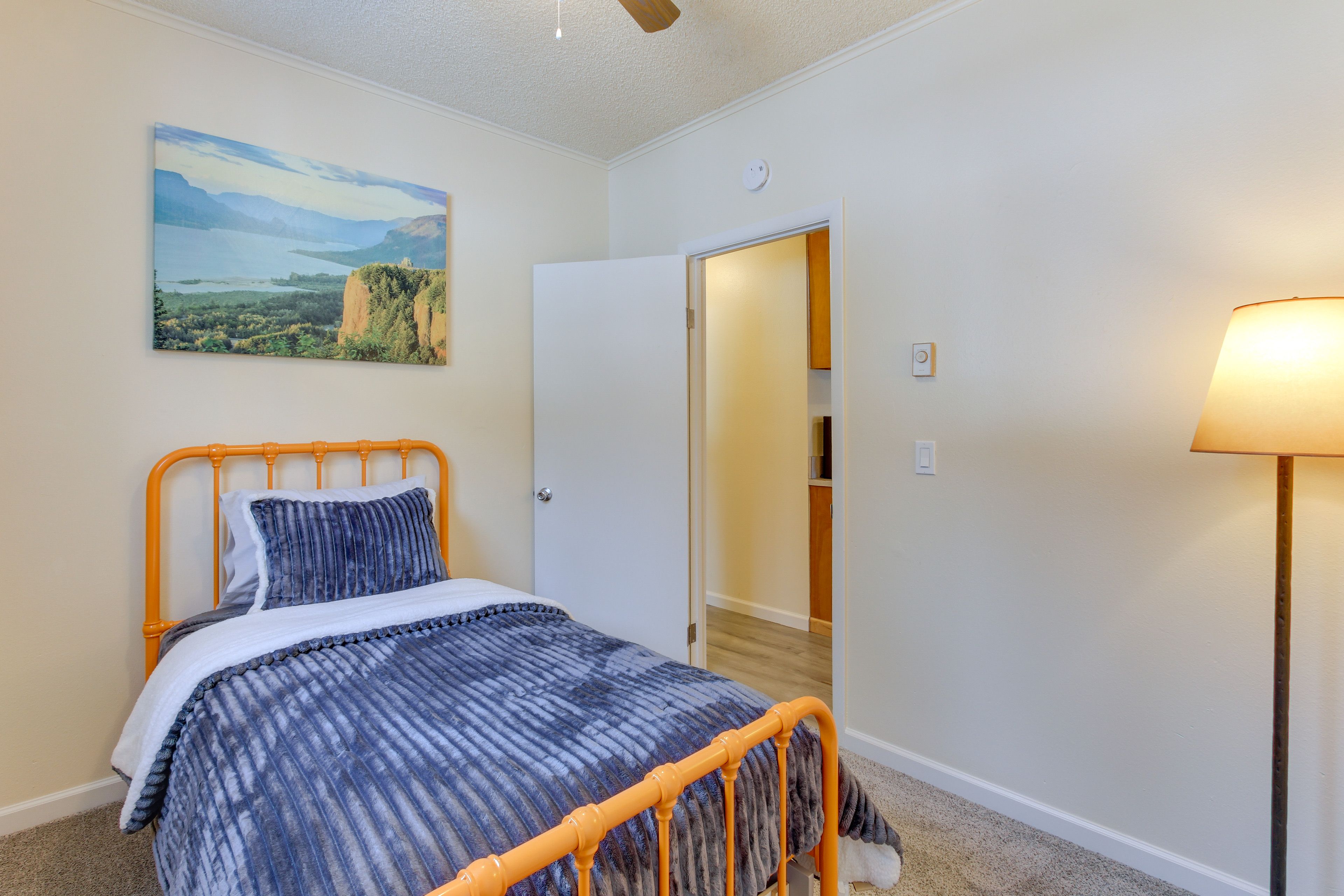 Bedroom 2 | Twin Bed