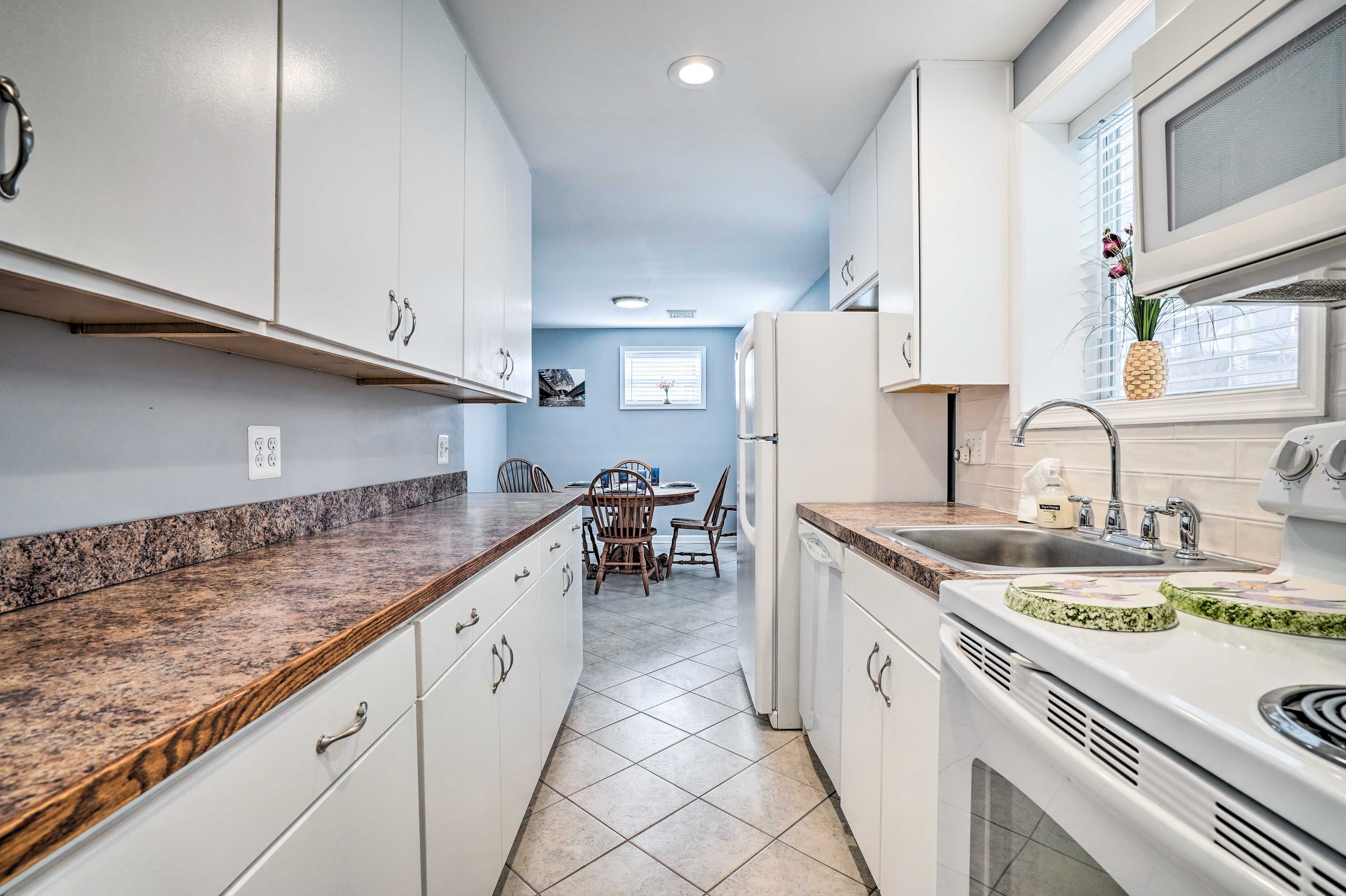 Kitchen | Main Level | Complimentary Spices | Cooking Basics