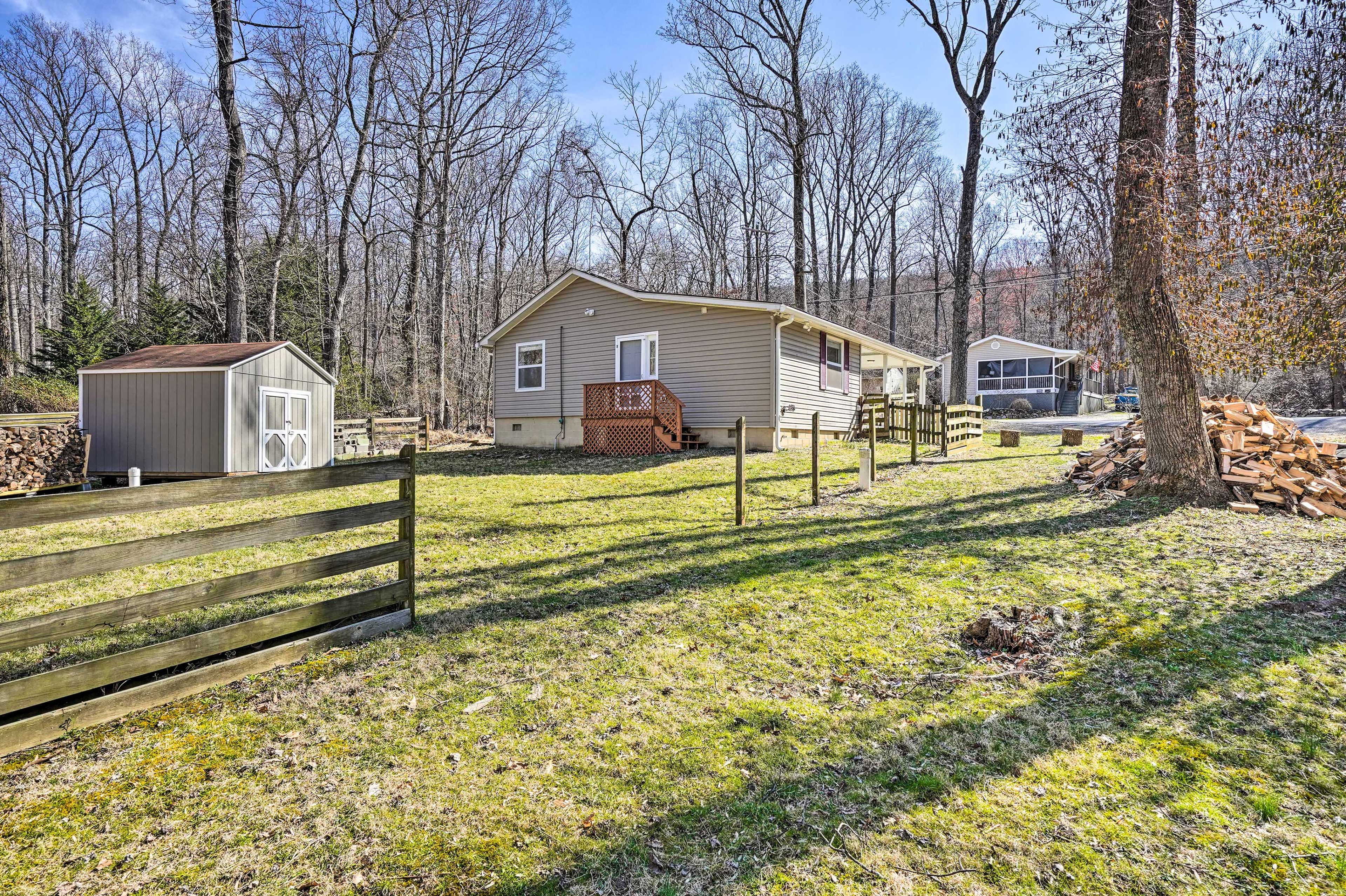 Home Exterior | Yard