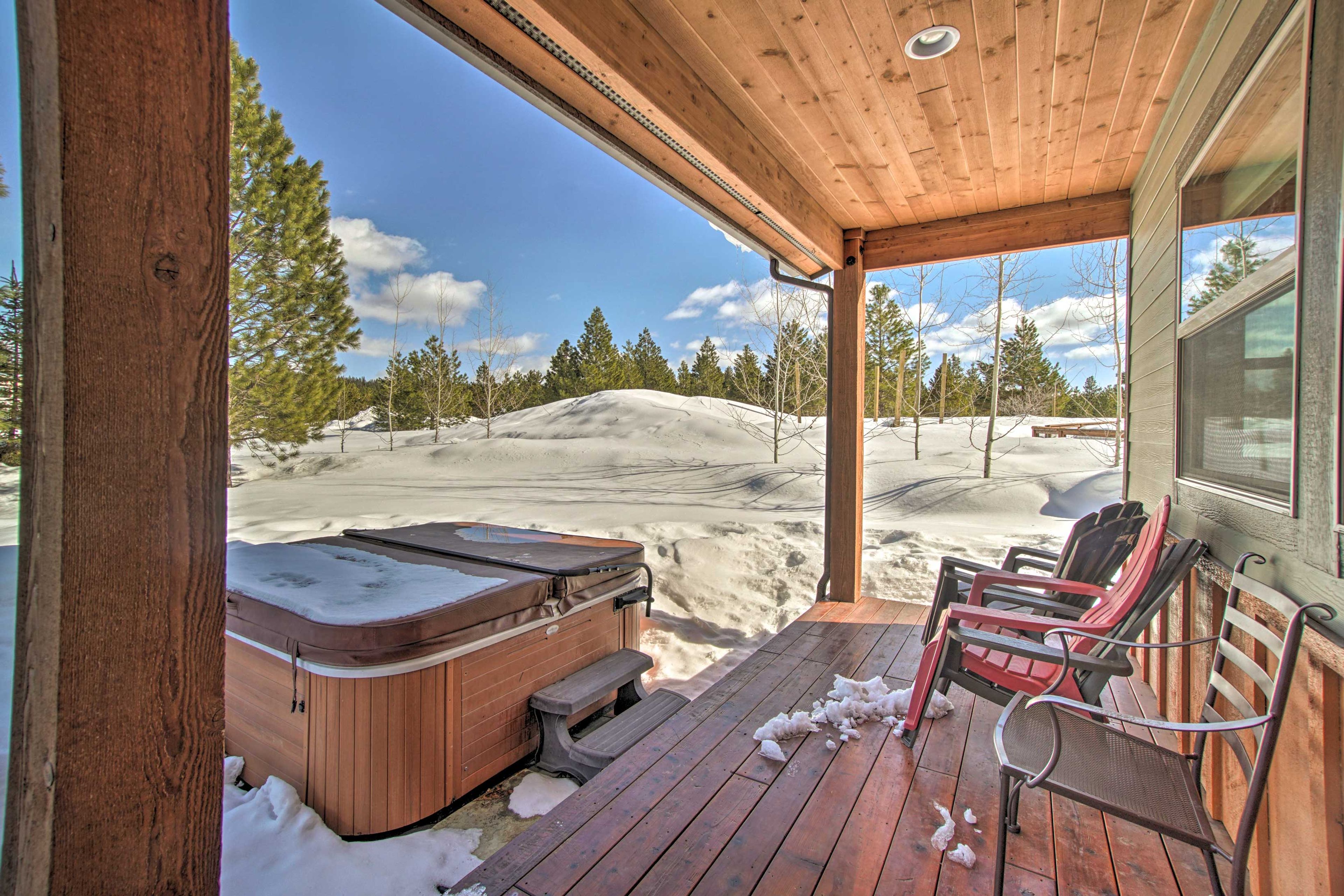 Porch | Hot Tub