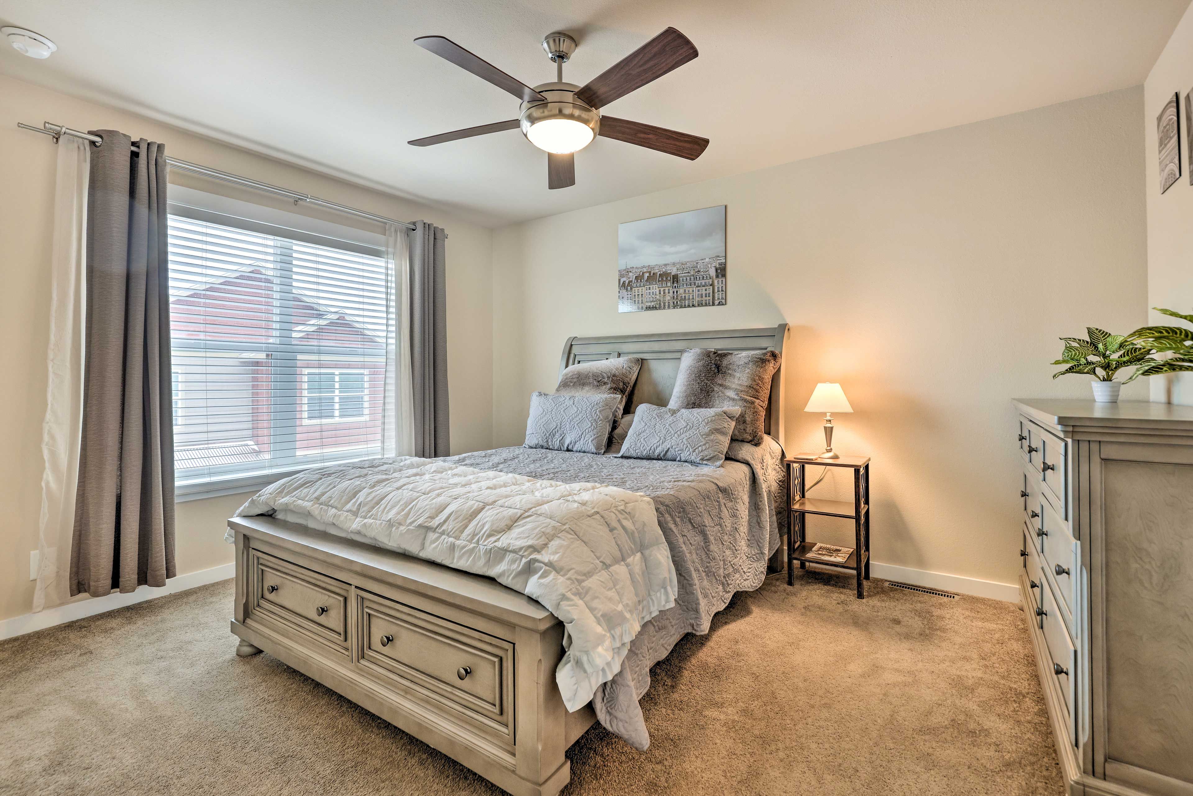 Bedroom 1 | Queen Bed | 2nd Floor