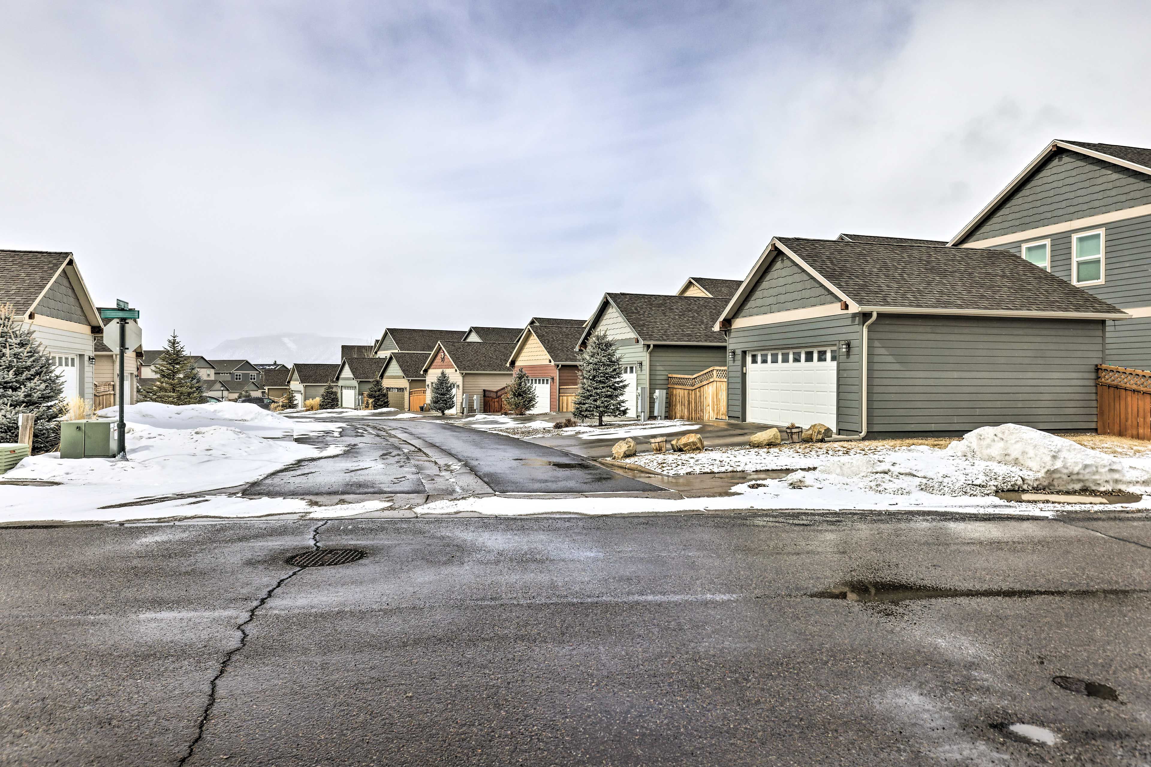 Surrounding Neighborhood