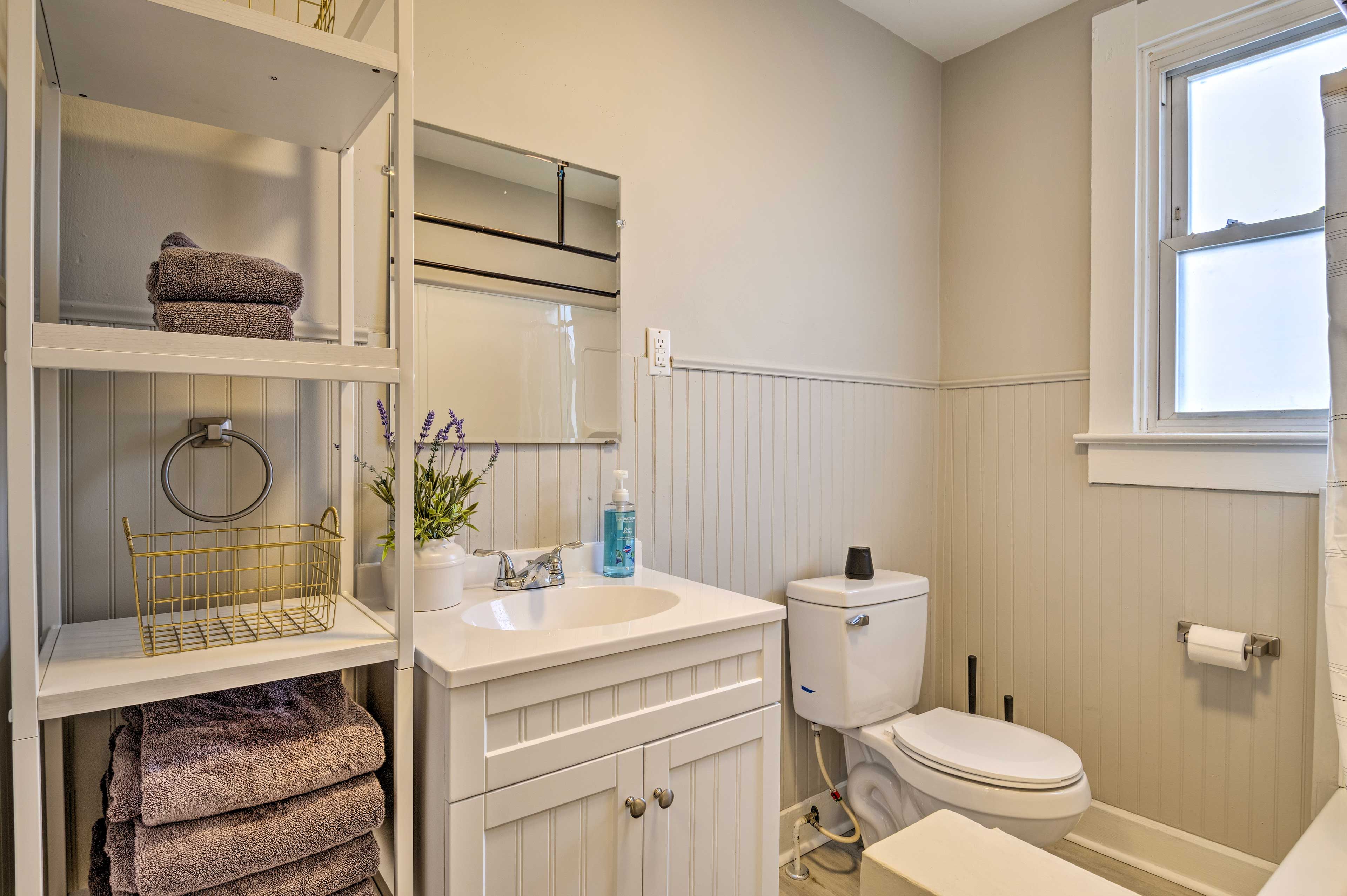 Full Bathroom