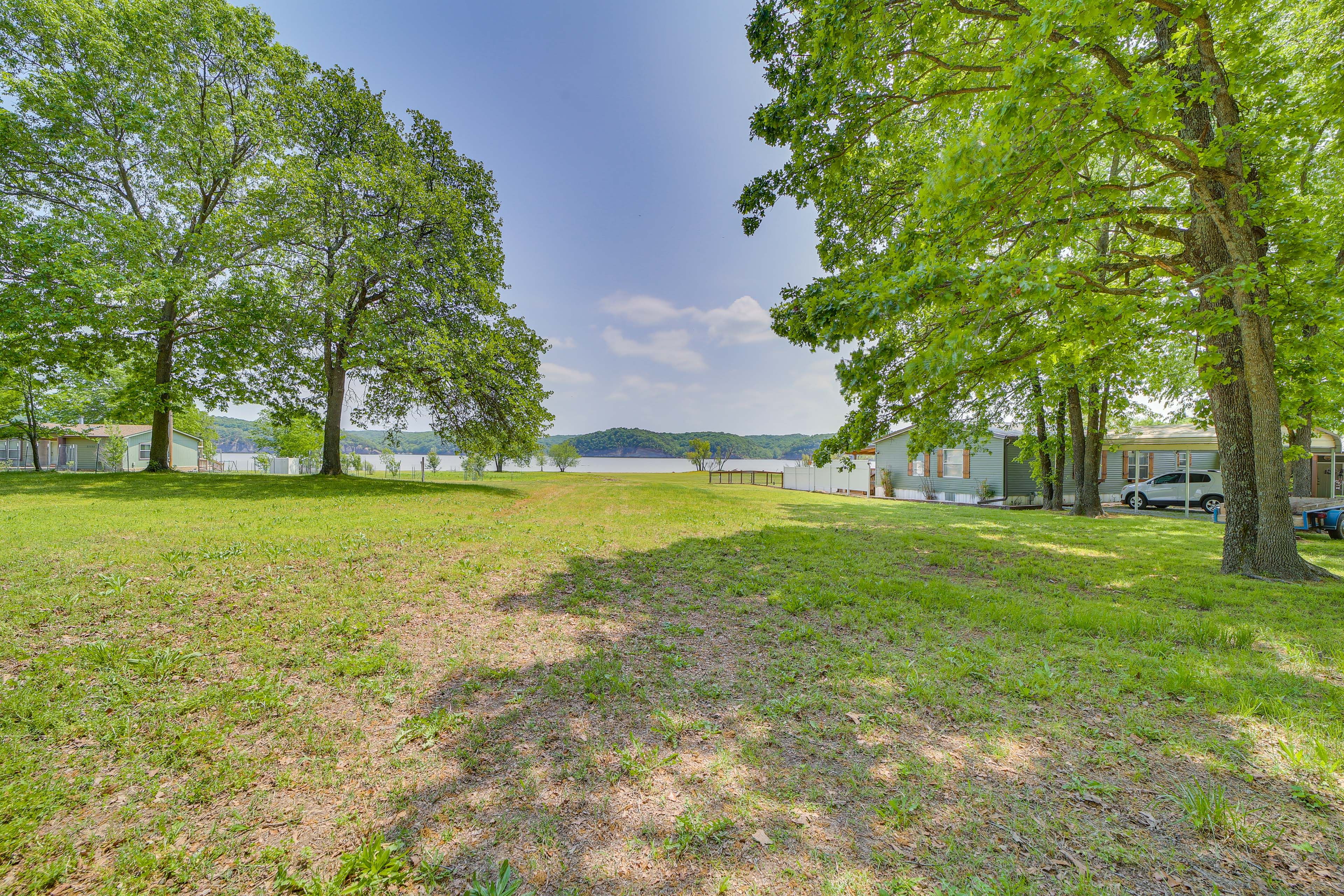 Lake Views & Access