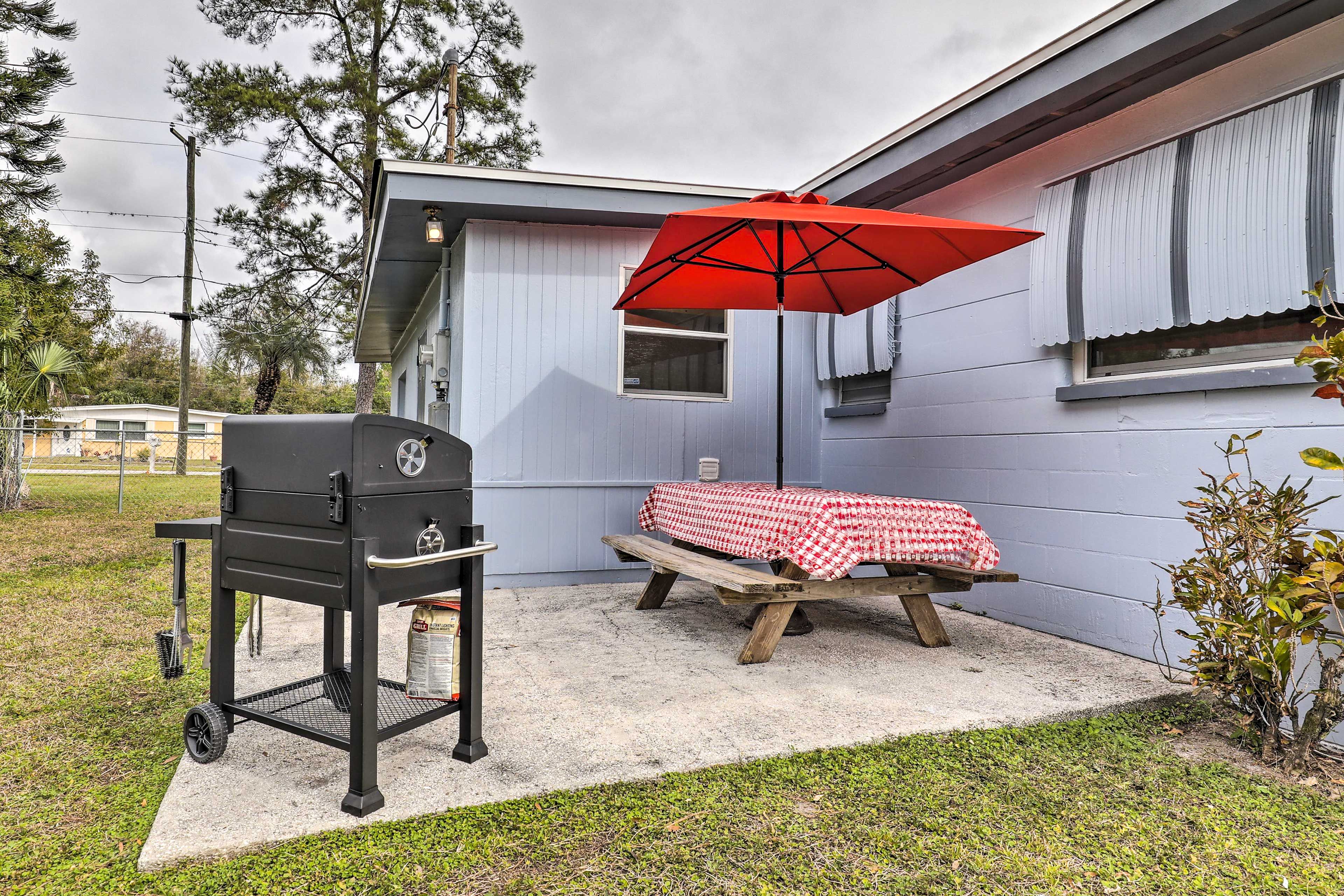 Tampa Vacation Rental | 3BR | 2BA | 2 Steps to Enter | 1,271 Sq Ft