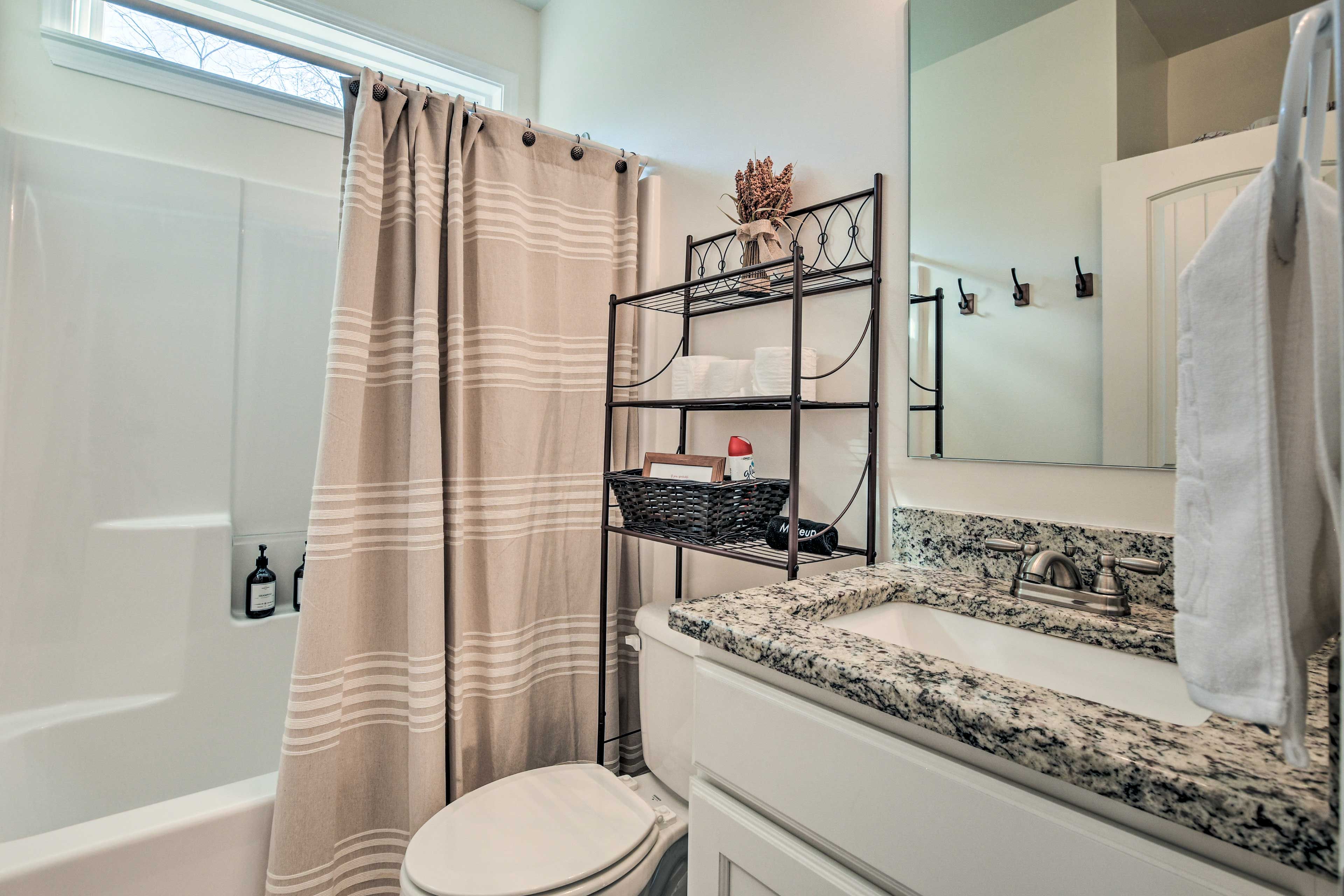 Full Bathroom