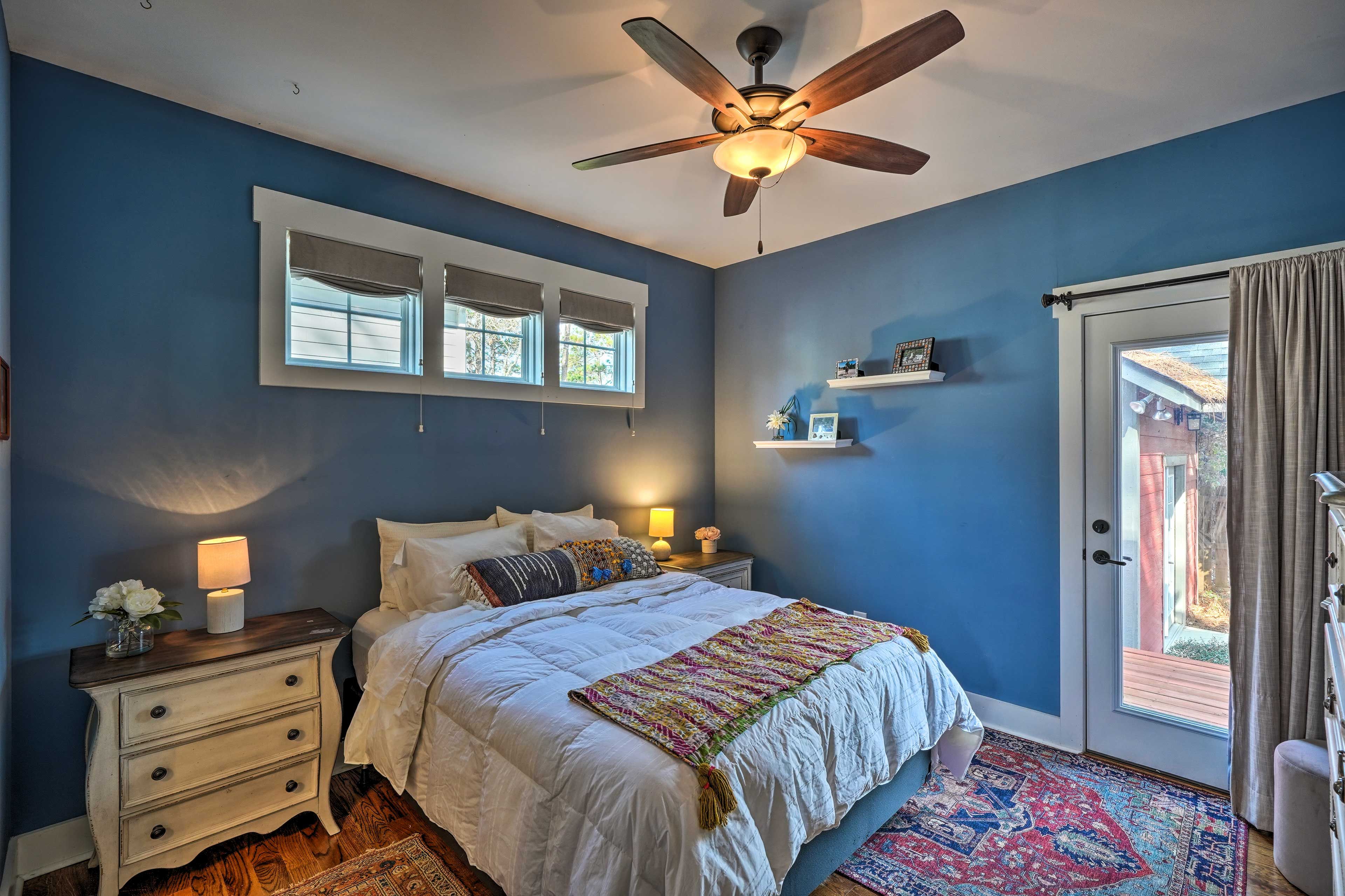 Bedroom 1 | Queen Bed | Linens Provided