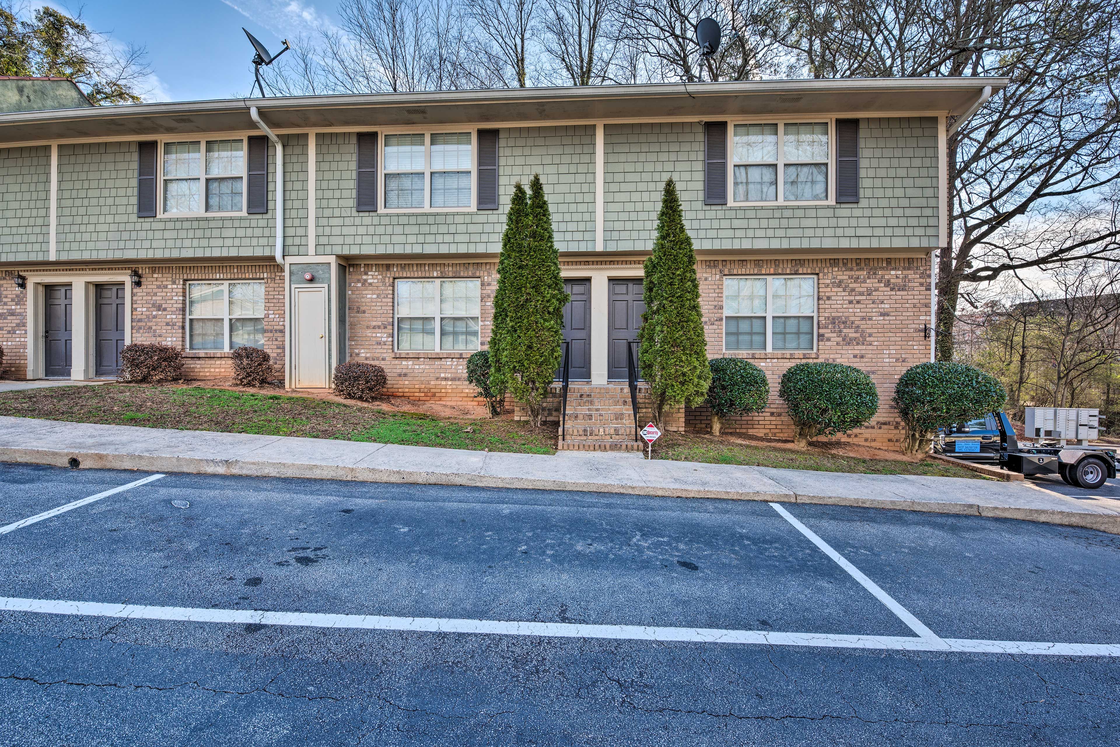 Smyrna Vacation Rental | 2BR | 2.5BA | Stairs Required | 1,200 Sq Ft