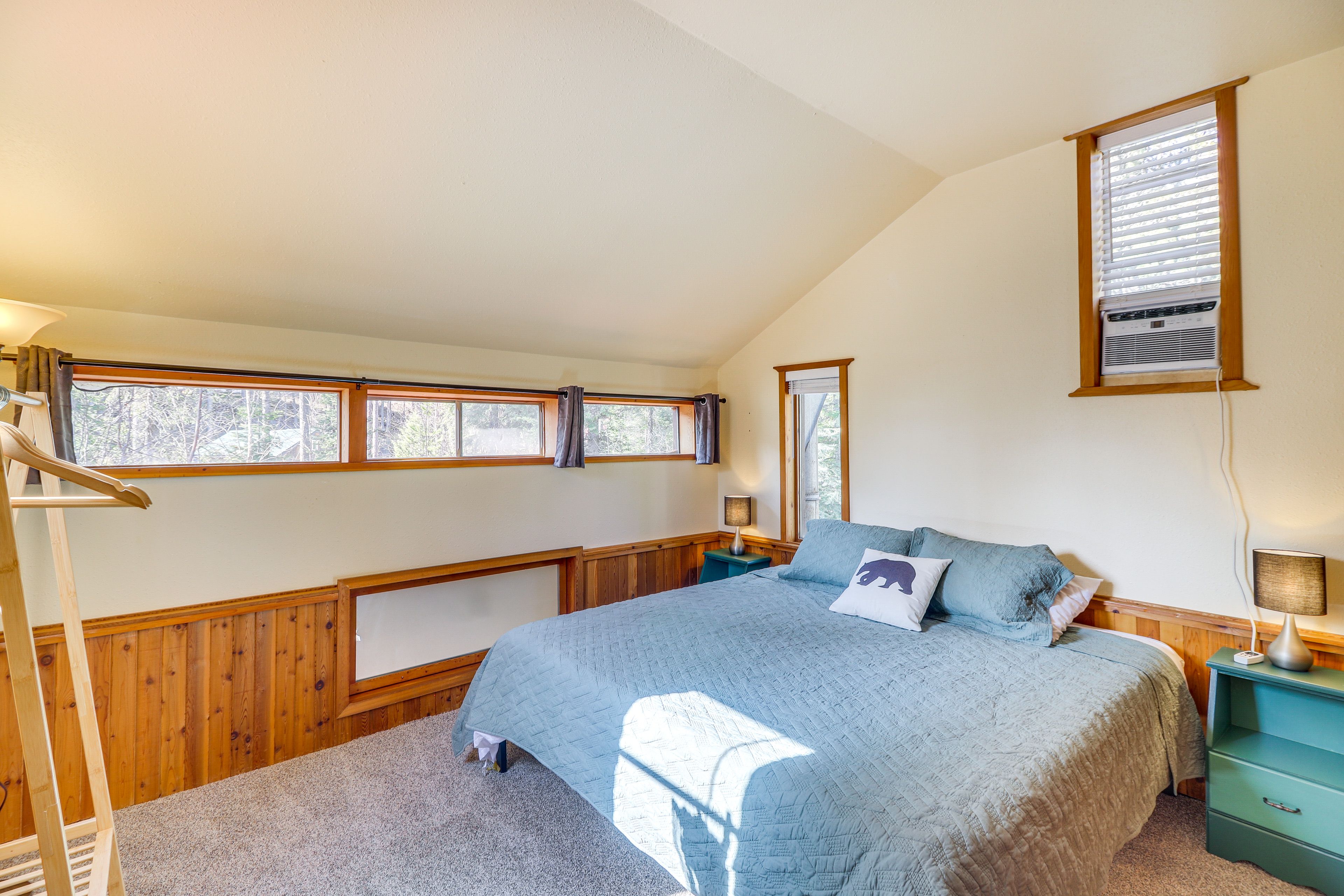Bedroom 2 | King Bed | 2nd Floor