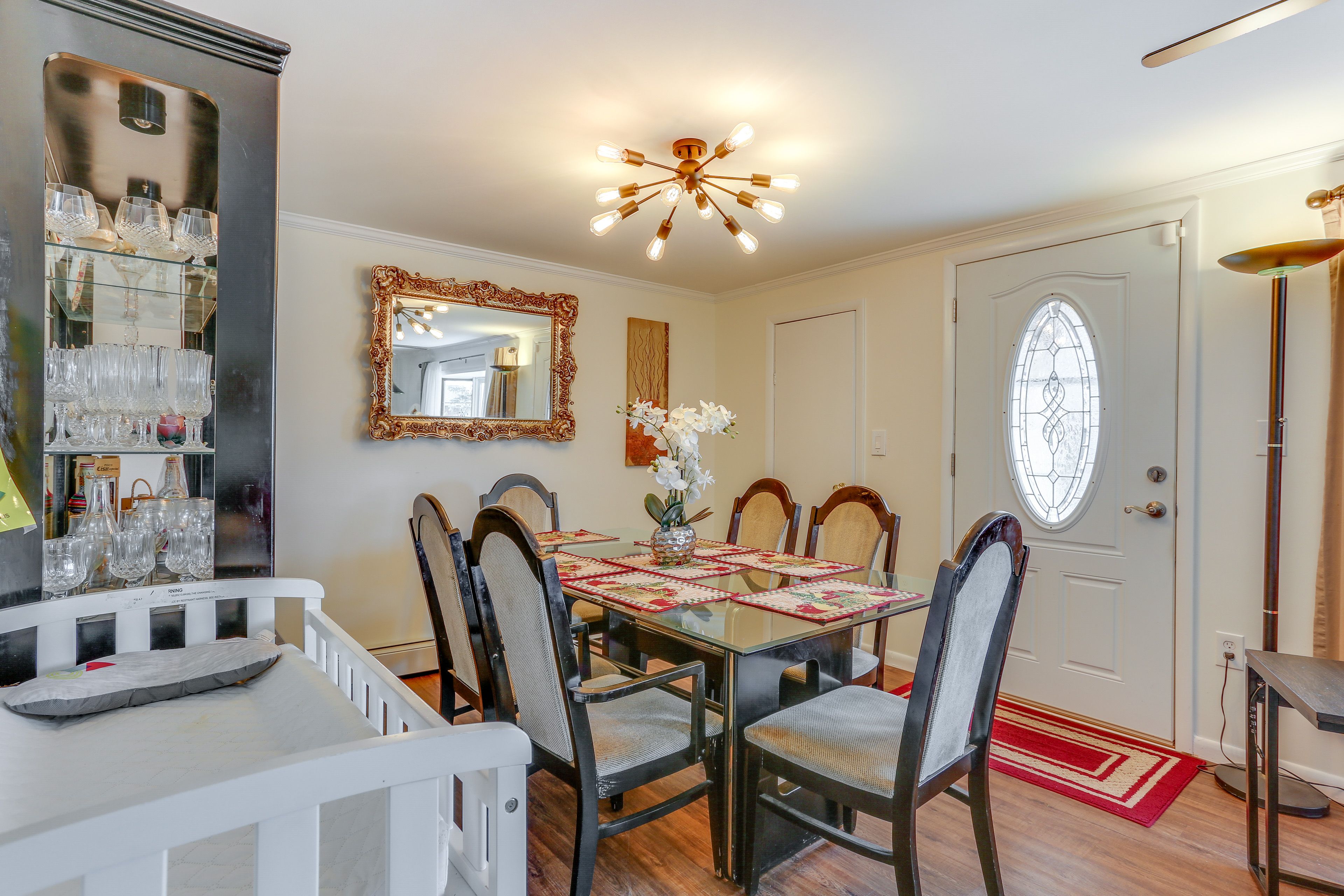 Dining Area | Dishware Provided | High Chair