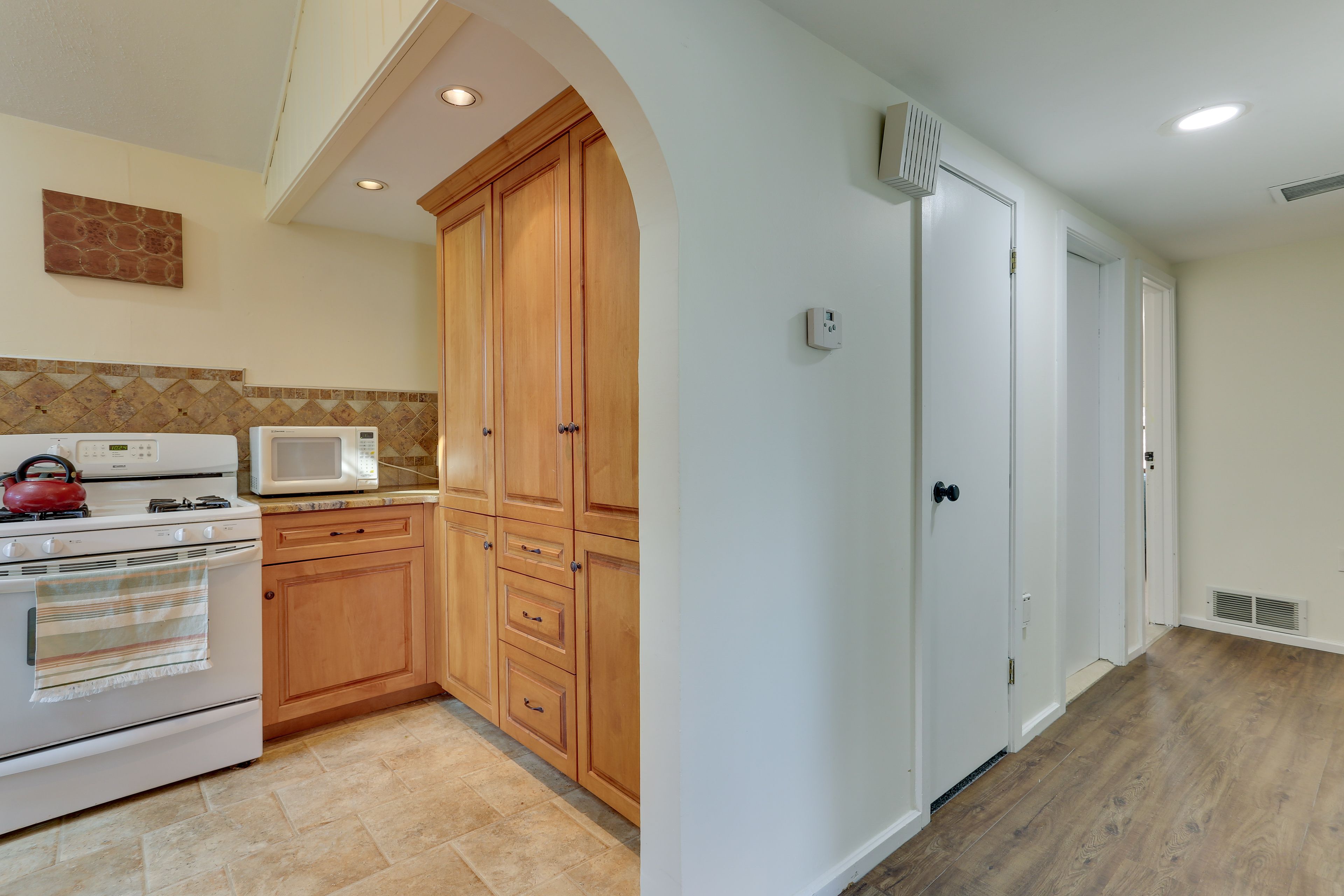 Kitchen | Rice Cooker | Air Fryer | Tea Kettle