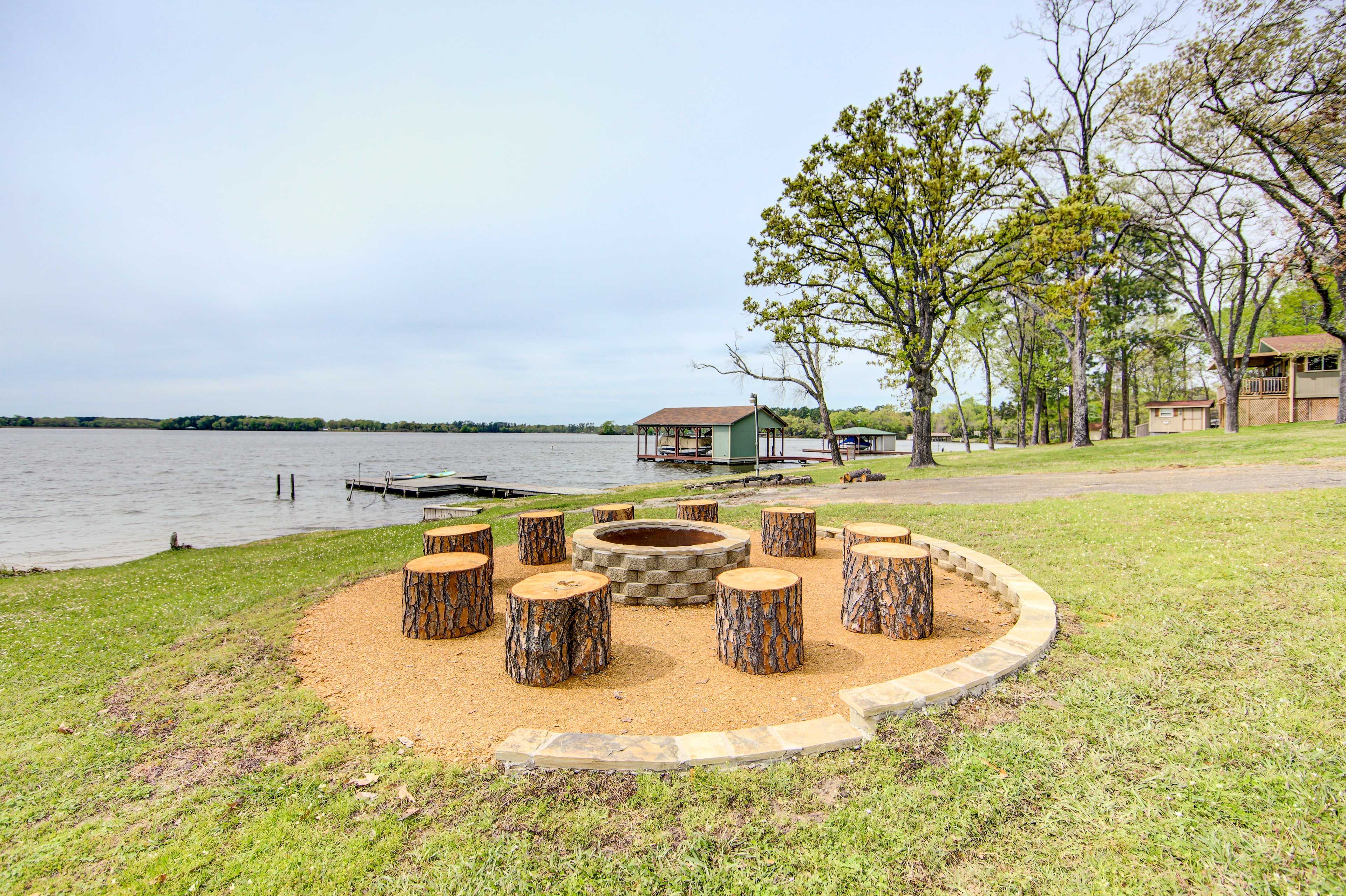 Fire Pit | Dock