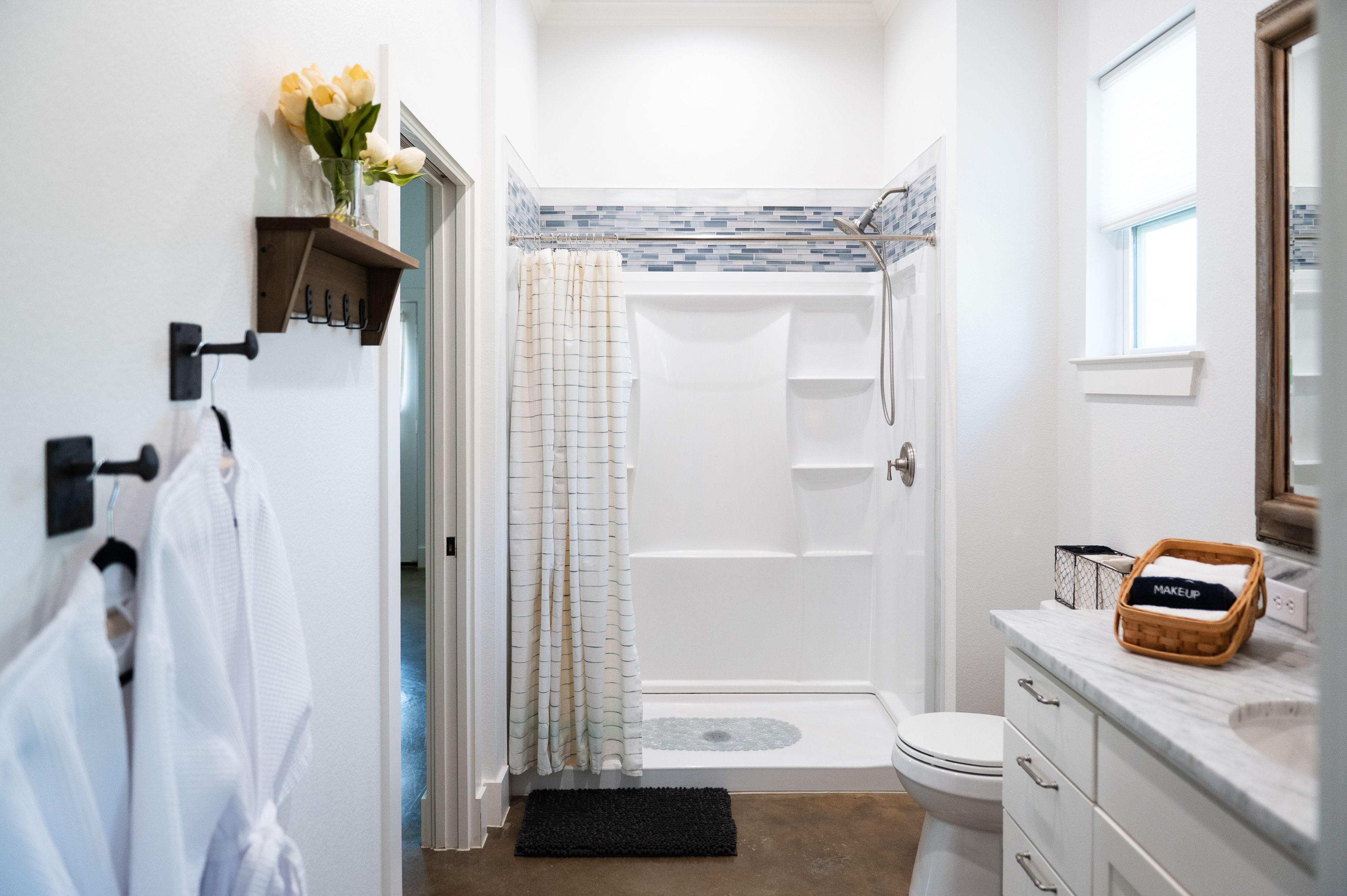 Full Bathroom | Complimentary Toiletries | Towels Provided | Hair Dryer