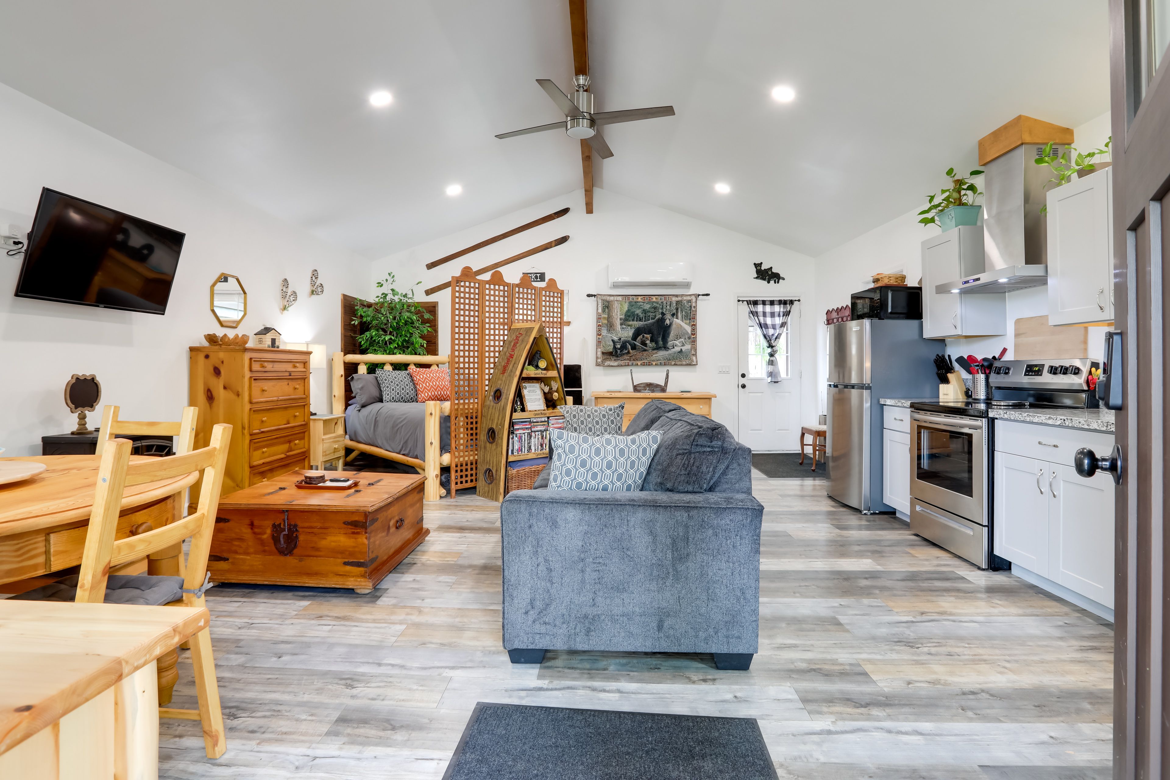 Studio | Smart TV | Free WiFi | Mini-Split Heat & A/C