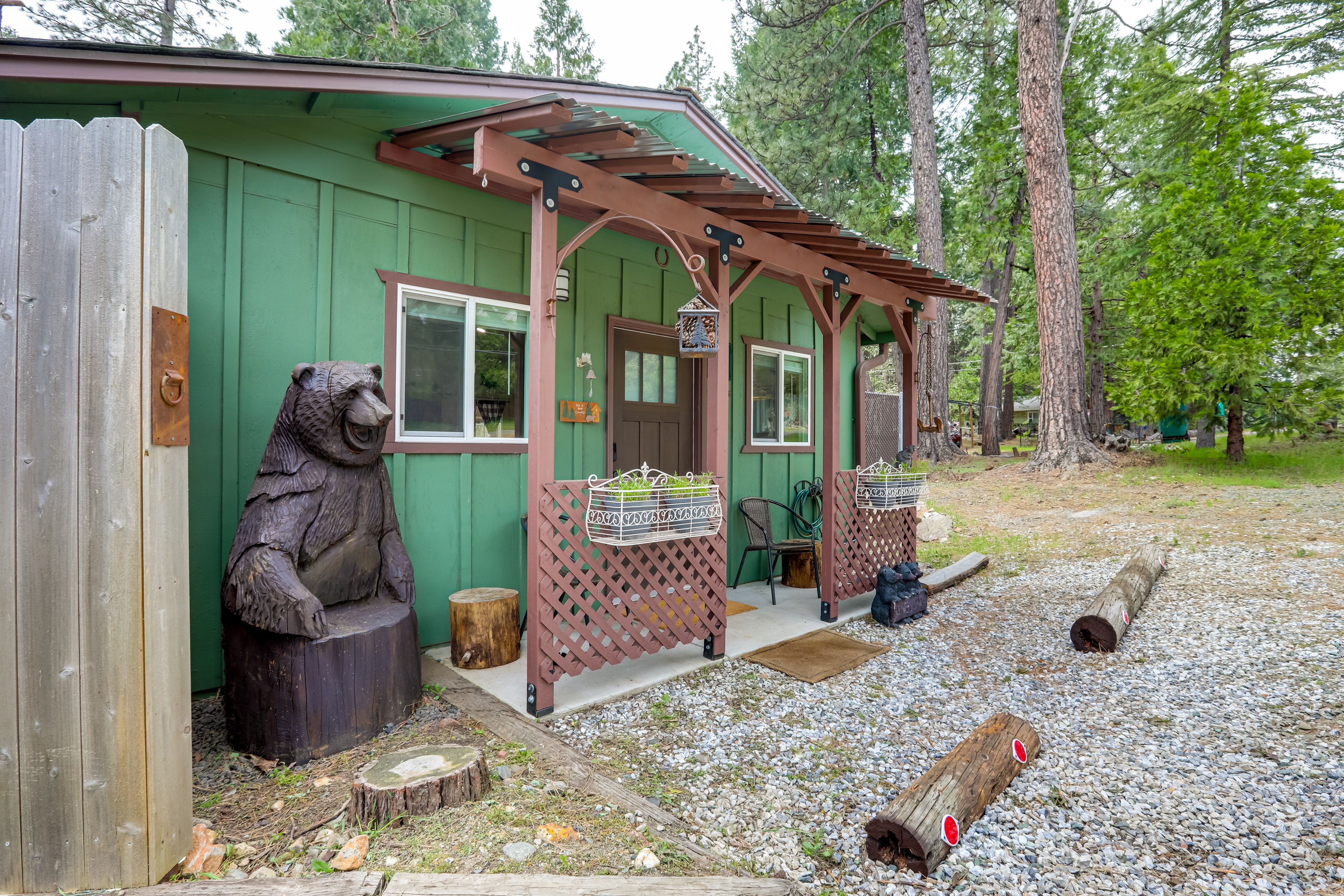 Parking | Driveway (2 Vehicles) | RV/Trailer Parking On-Site