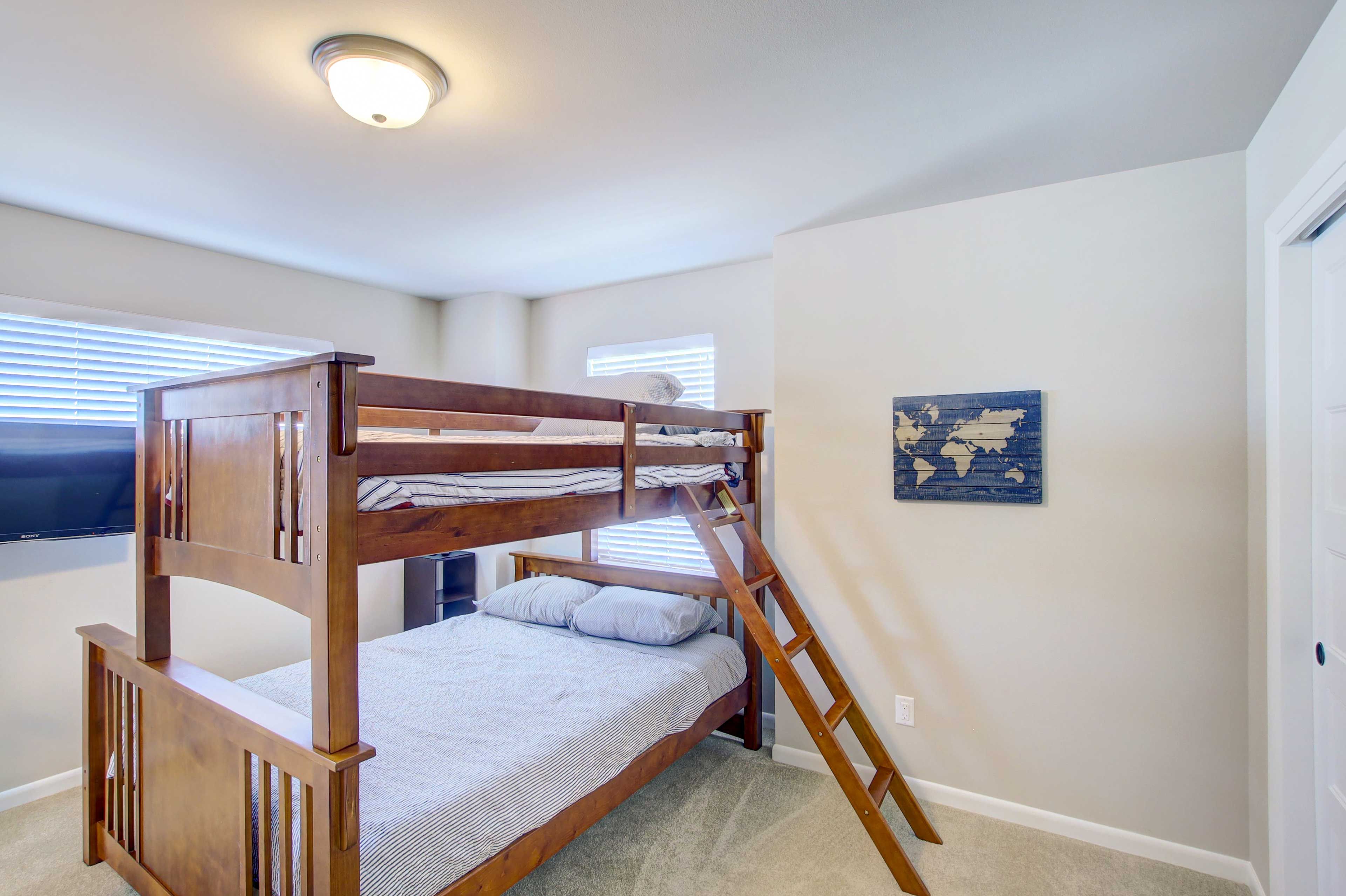 Bedroom 3 | Twin/Full Bunk Bed | 2nd Floor
