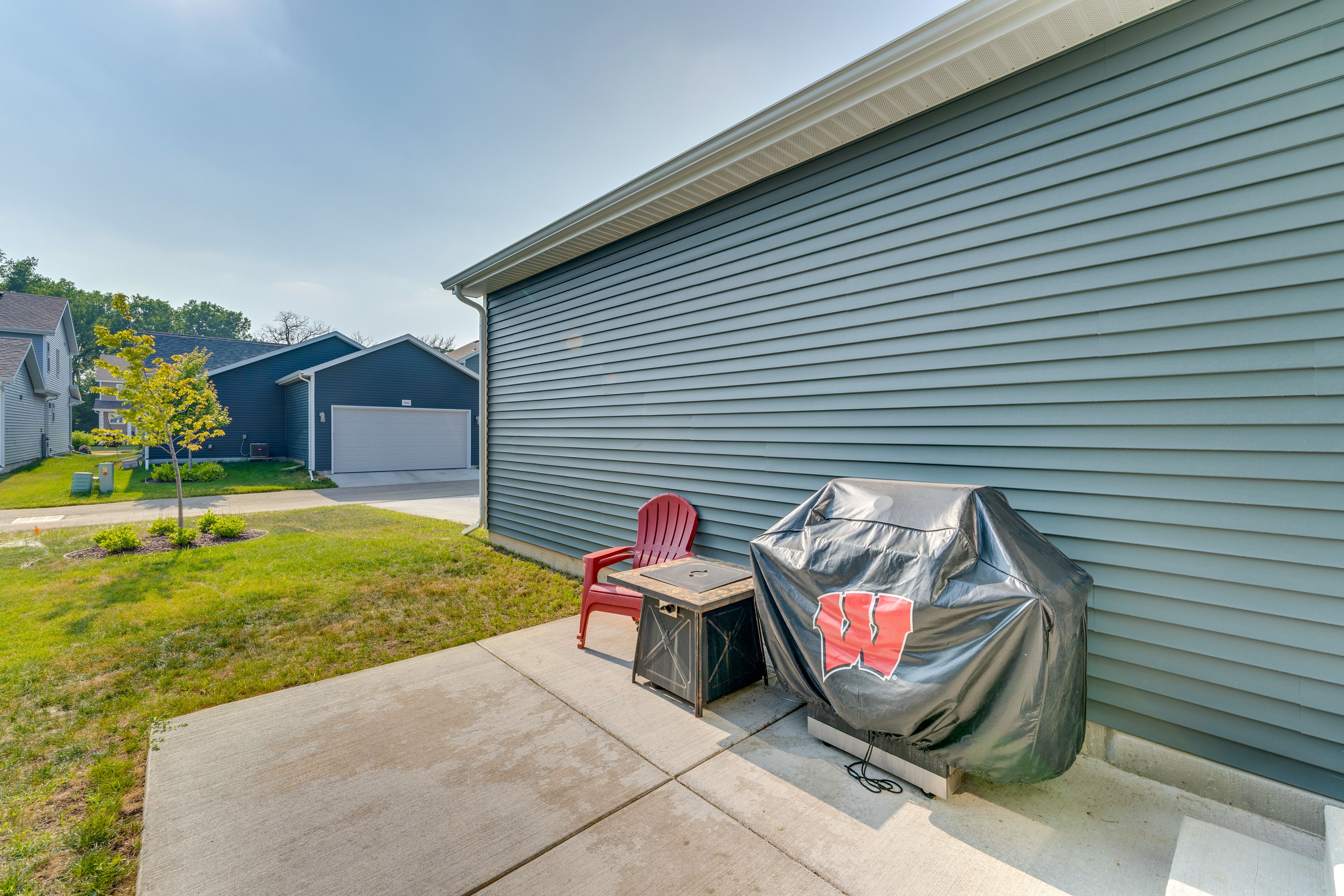 Patio | Fire Pit | Gas Grill
