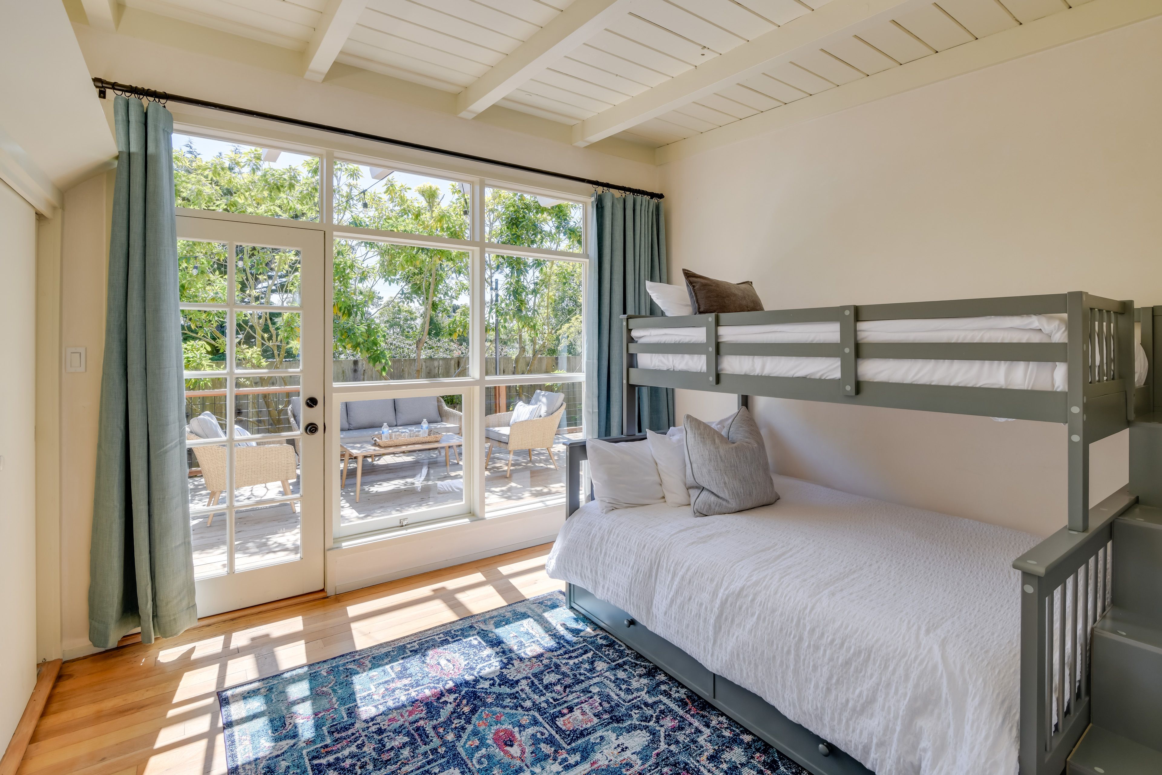 Bedroom 2 | Twin/Full Bunk Bed w/ Twin Trundle