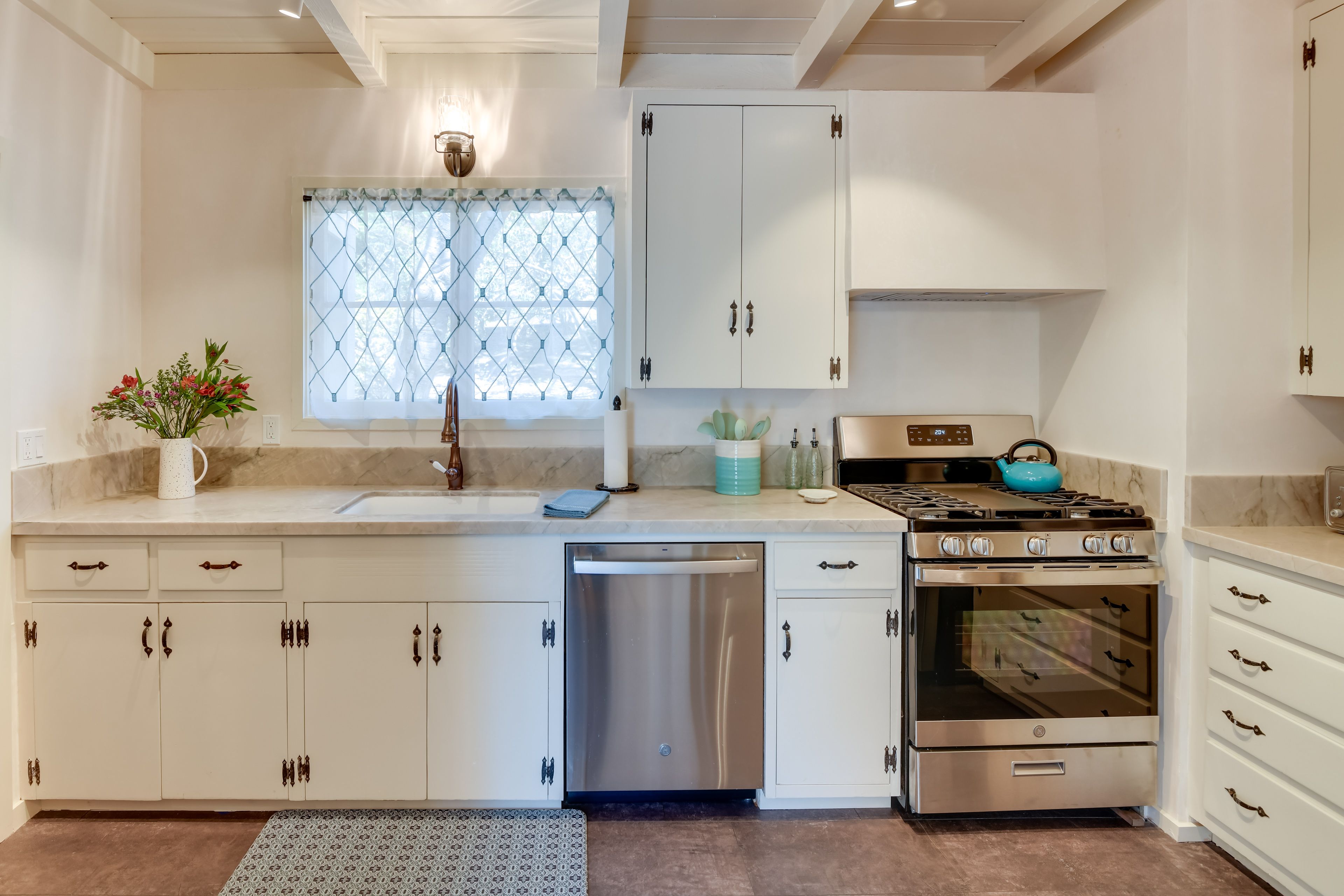 Kitchen | Coffee Maker | Toaster | Cooking Basics | Spices