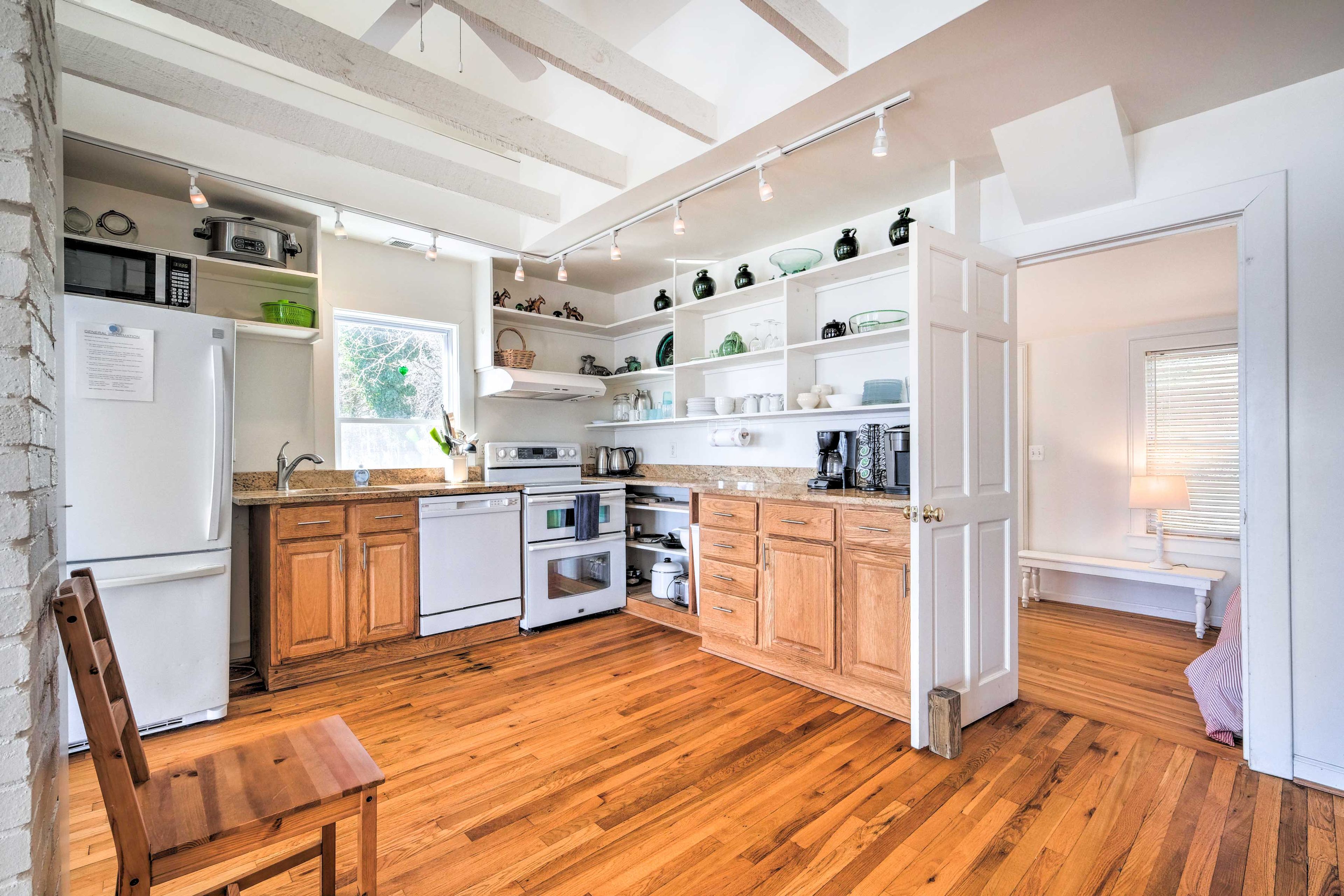 Kitchen | Cooking Basics | Coffee Makers | Toaster | Crockpot