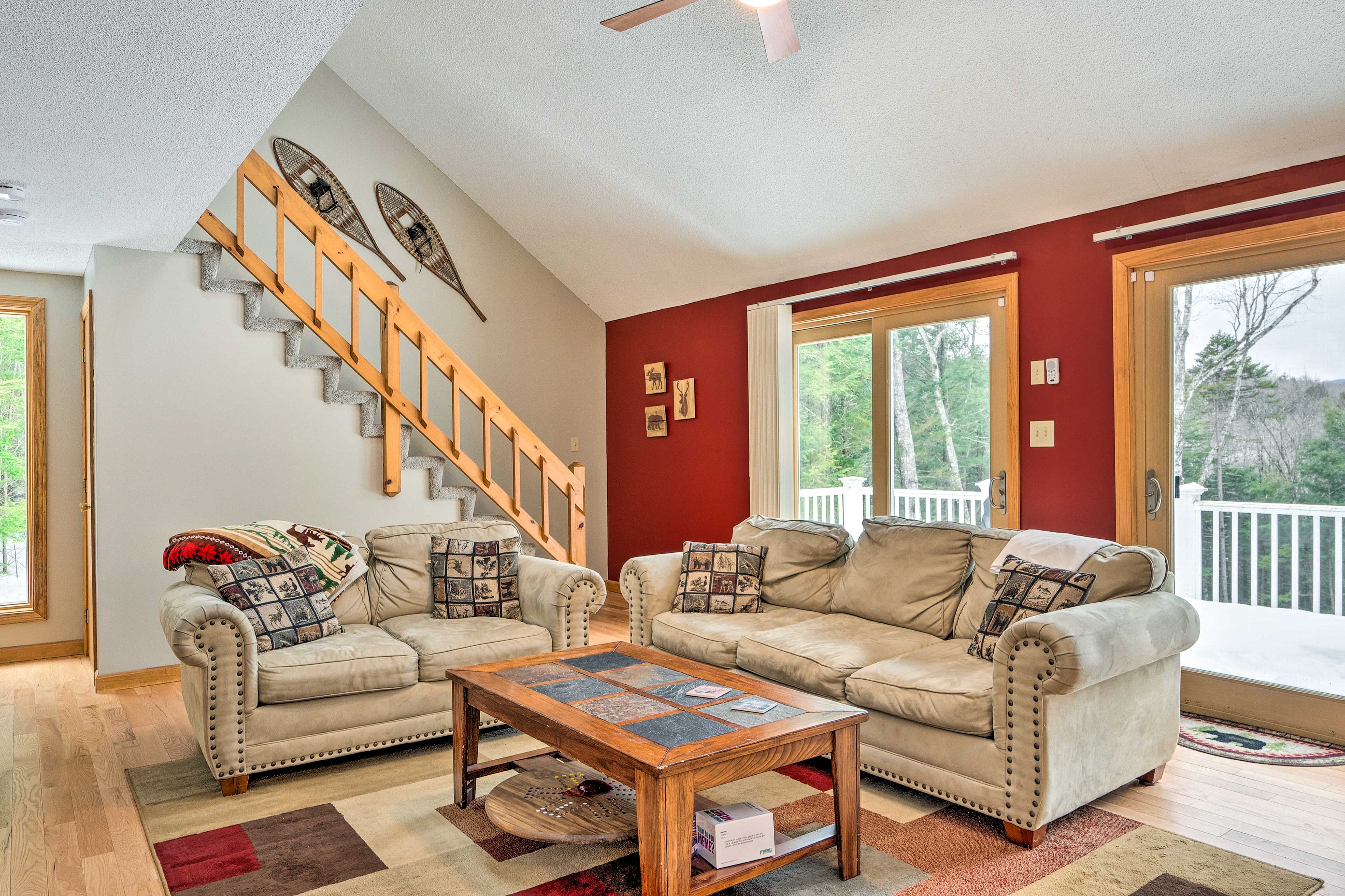 Living Area | Free WiFi | No A/C