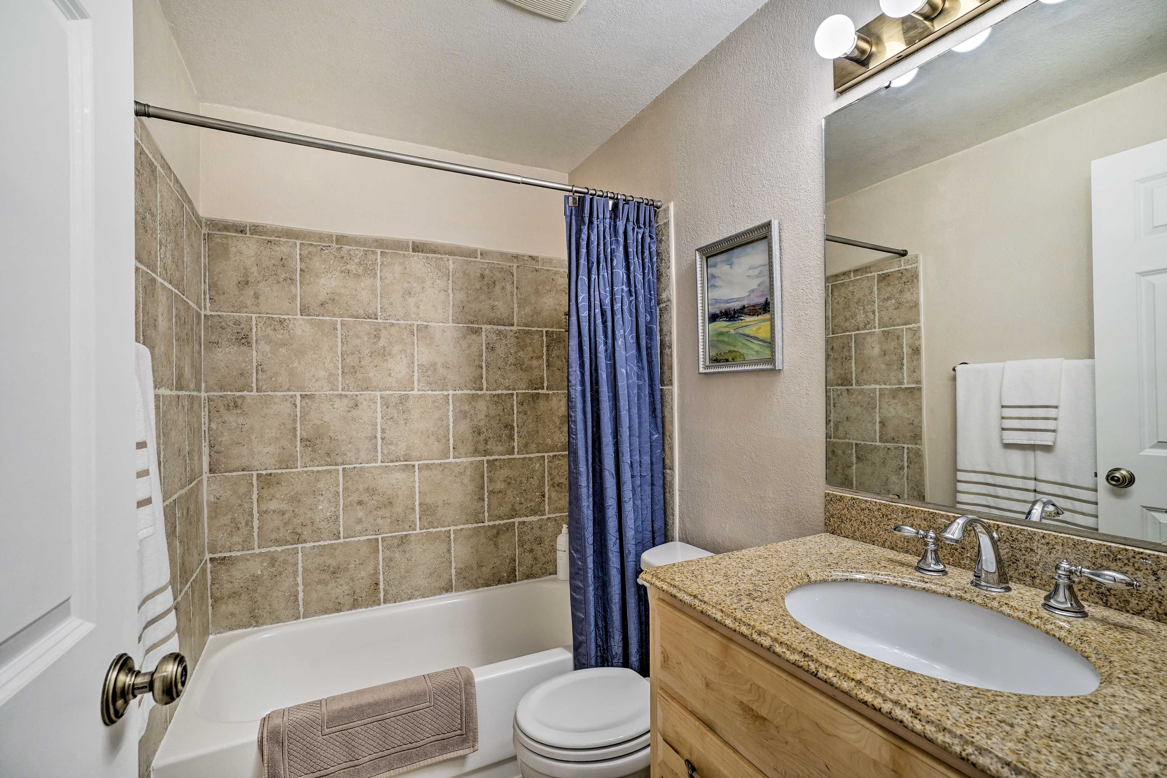 Bathroom | Towels Provided | Complimentary Toiletries