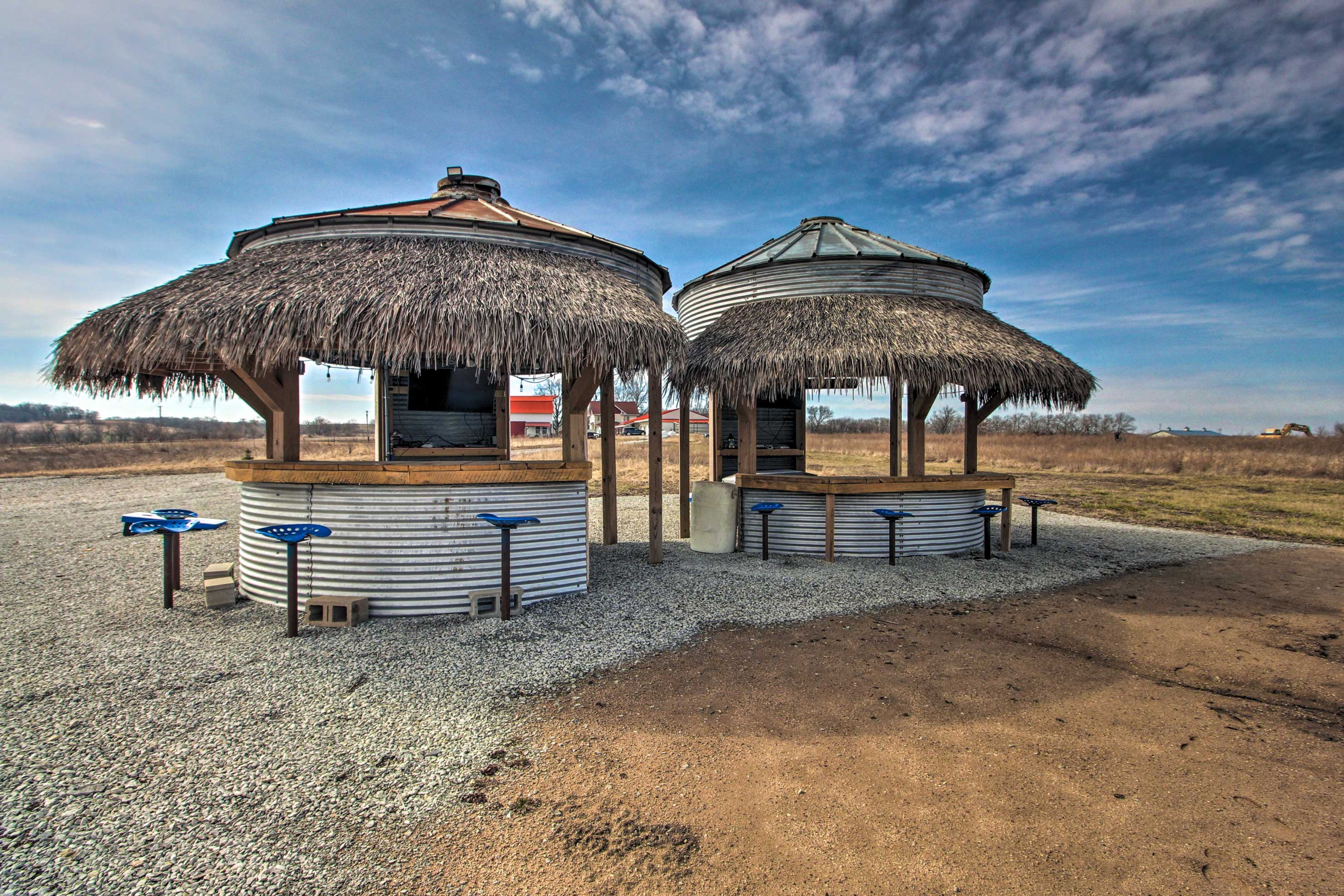 Community Gazebos | 2 Smart TVs w/ Cable | Gas Fire Pit (Propane Provided)