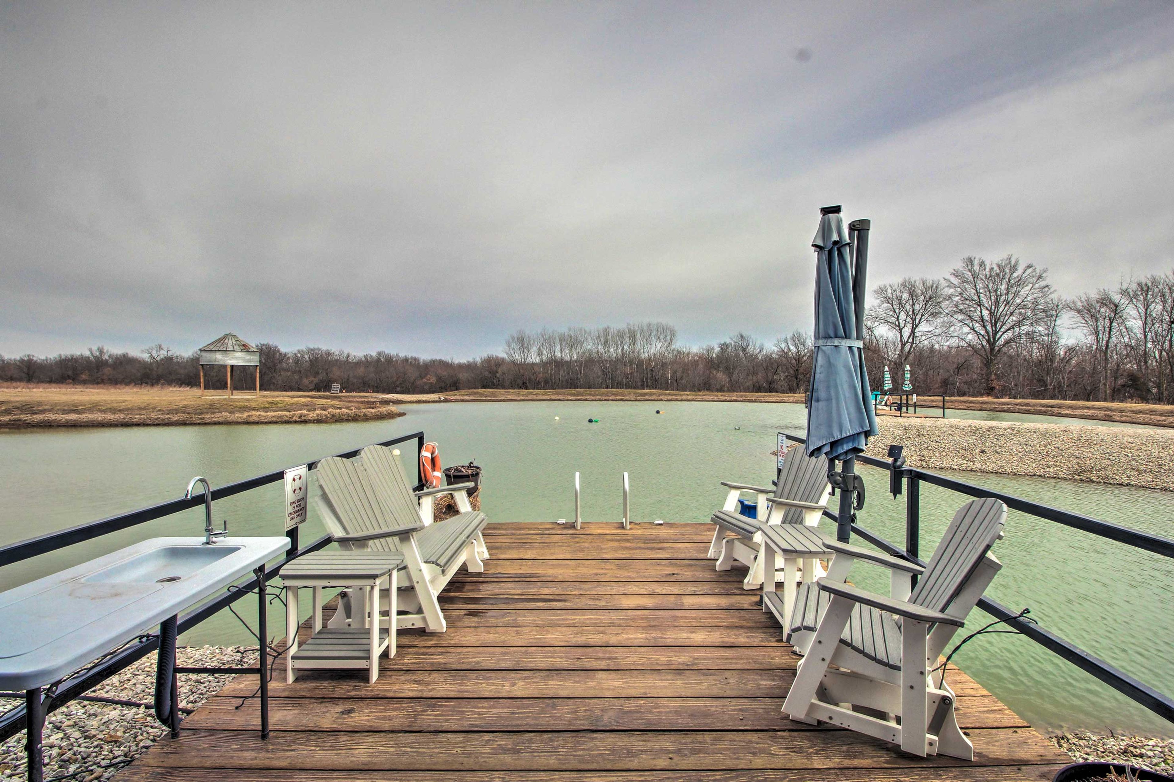 Private Boat Dock | Fish Cleaning Table