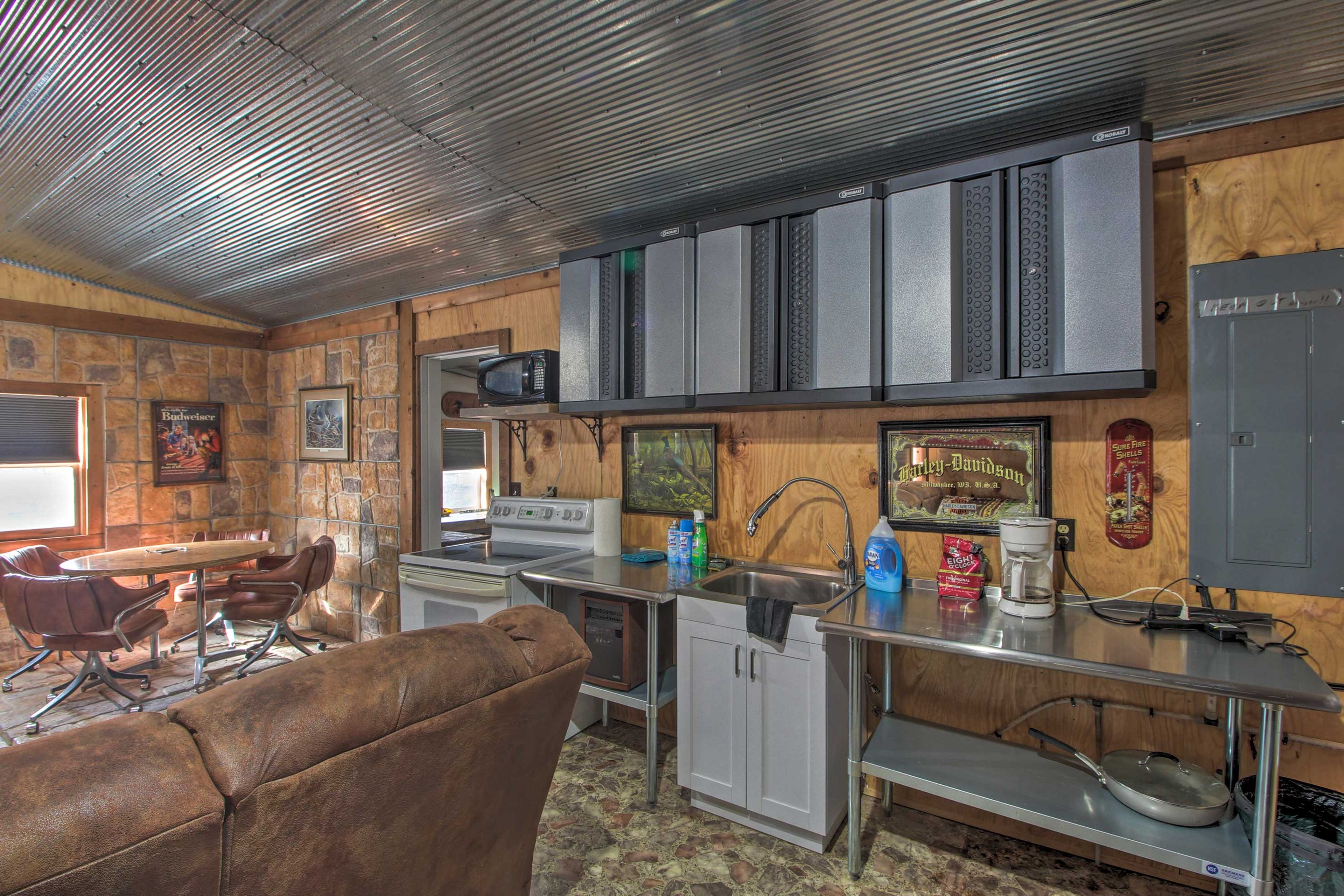 Kitchen | Dishware & Flatware | Trash Bags | Paper Towels