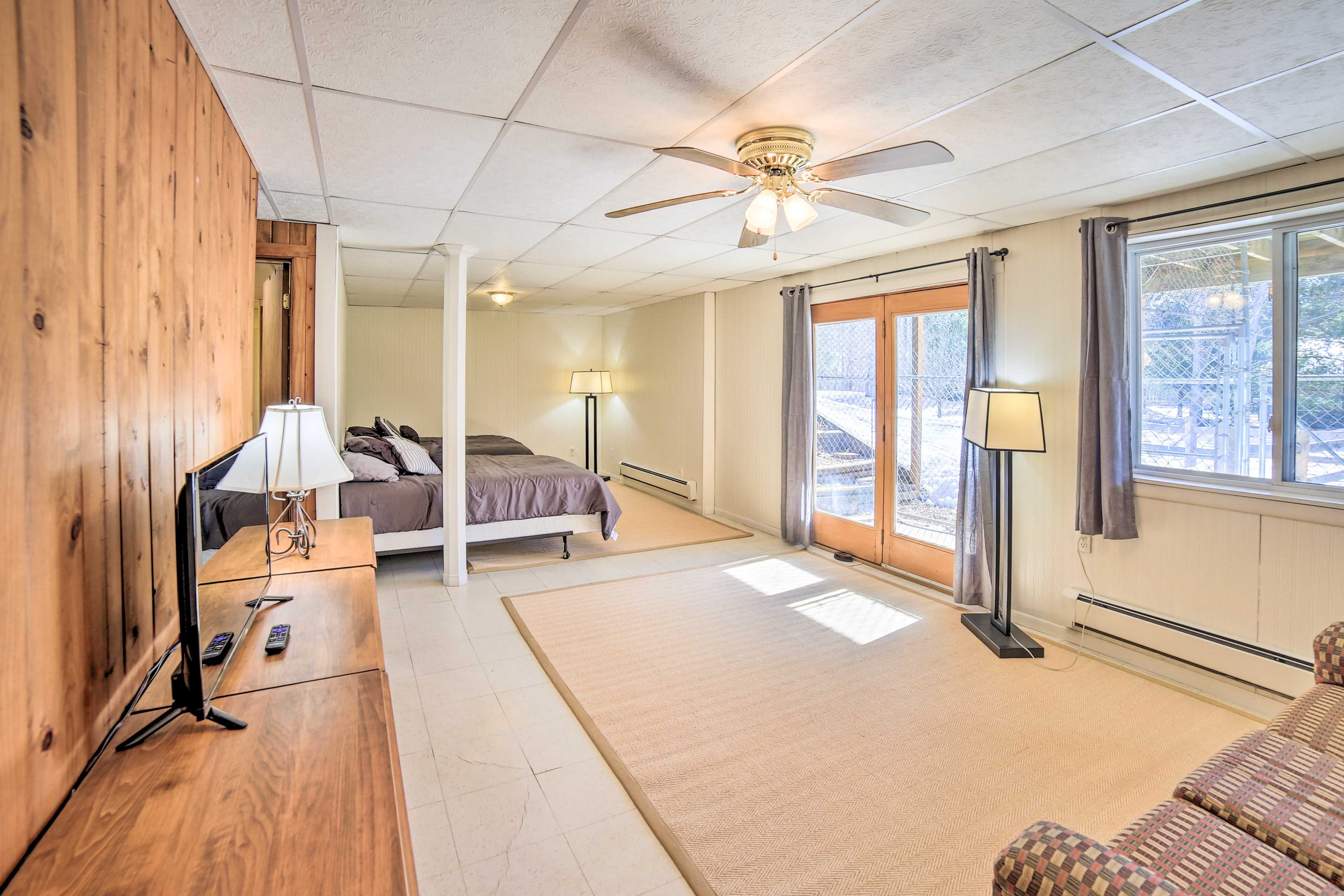 Bonus Room | 2 Full Beds | Full Sleeper Sofa