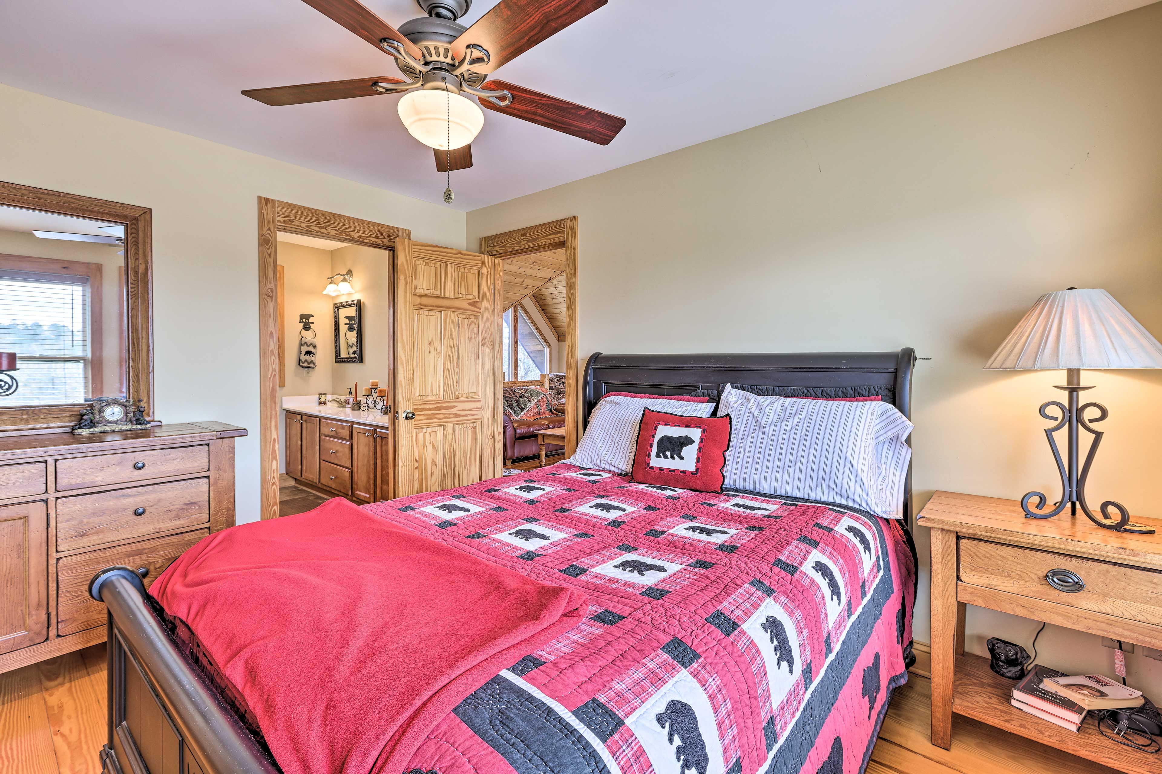 Bedroom 2 | Queen Bed | 2nd Floor
