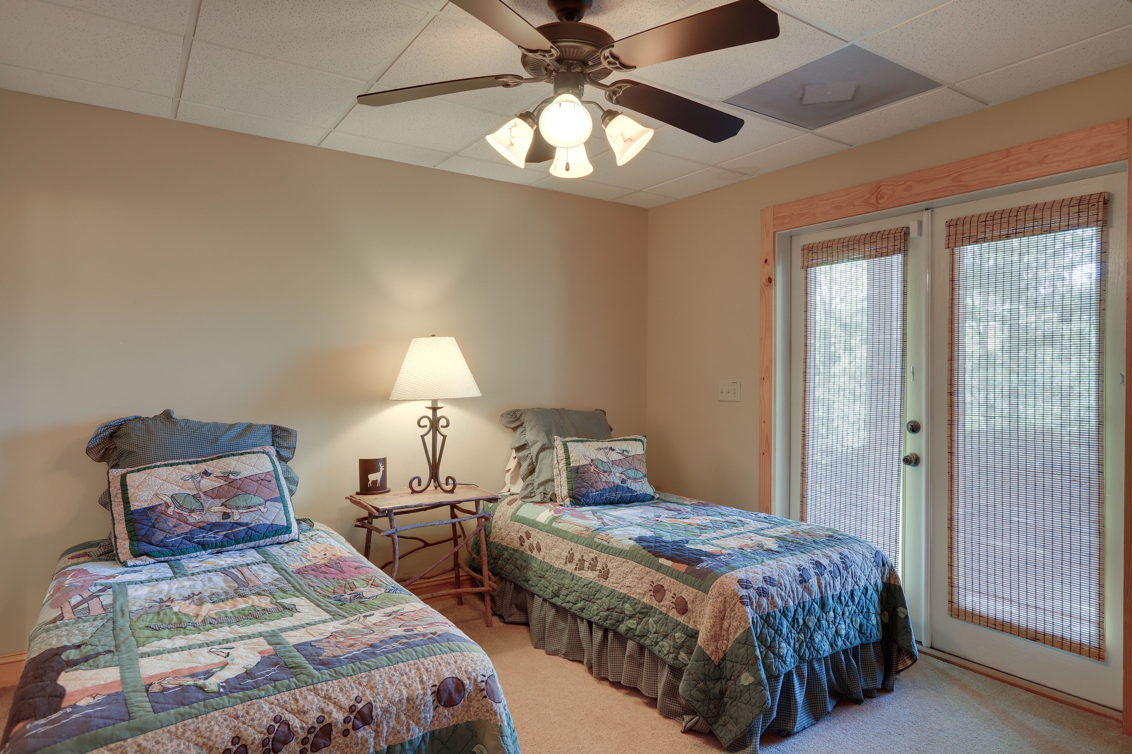 Bedroom 5 | 2 Twin Beds | En-Suite Bathroom | Basement Level