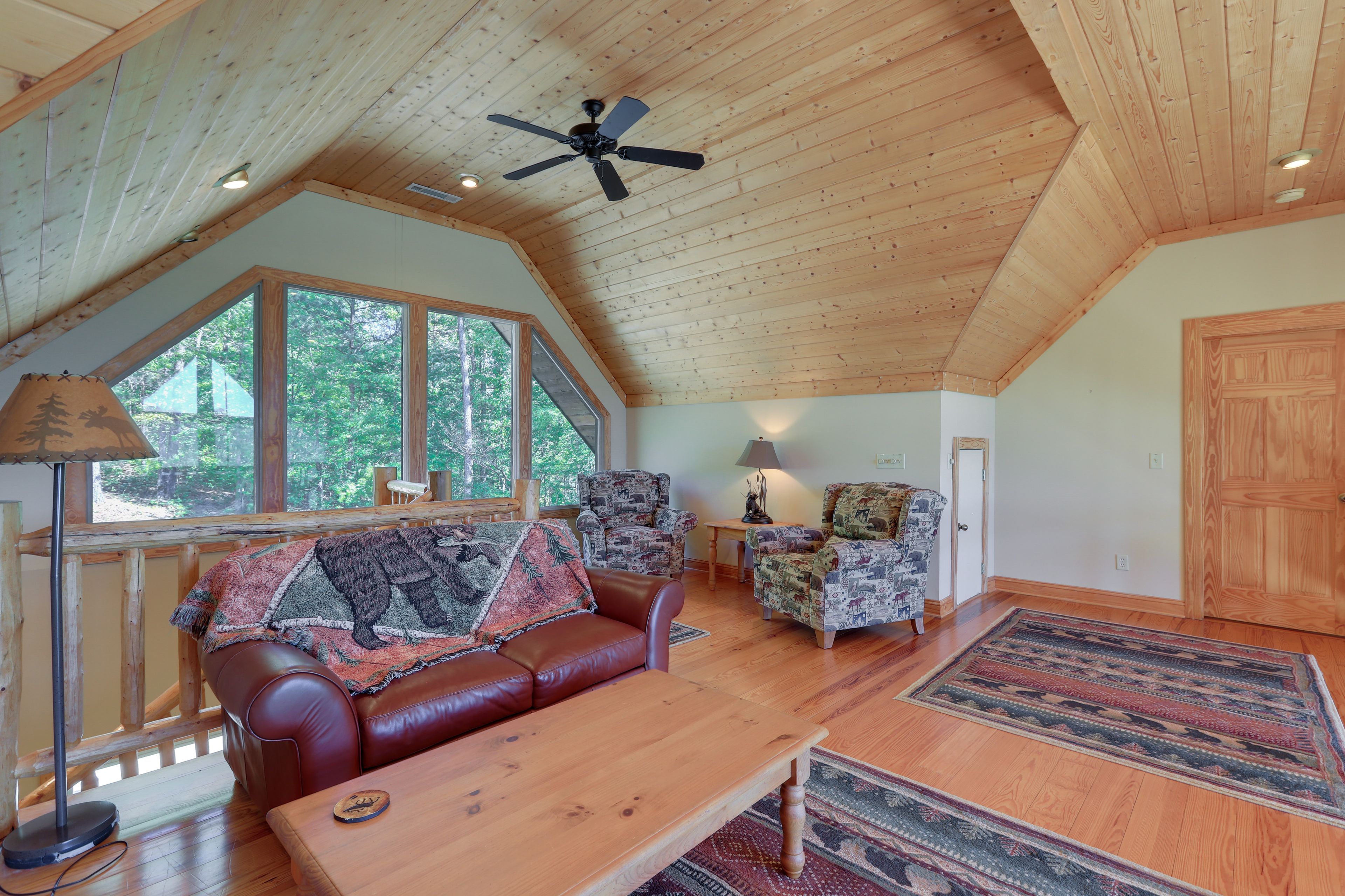 Upper Landing | 2nd Floor