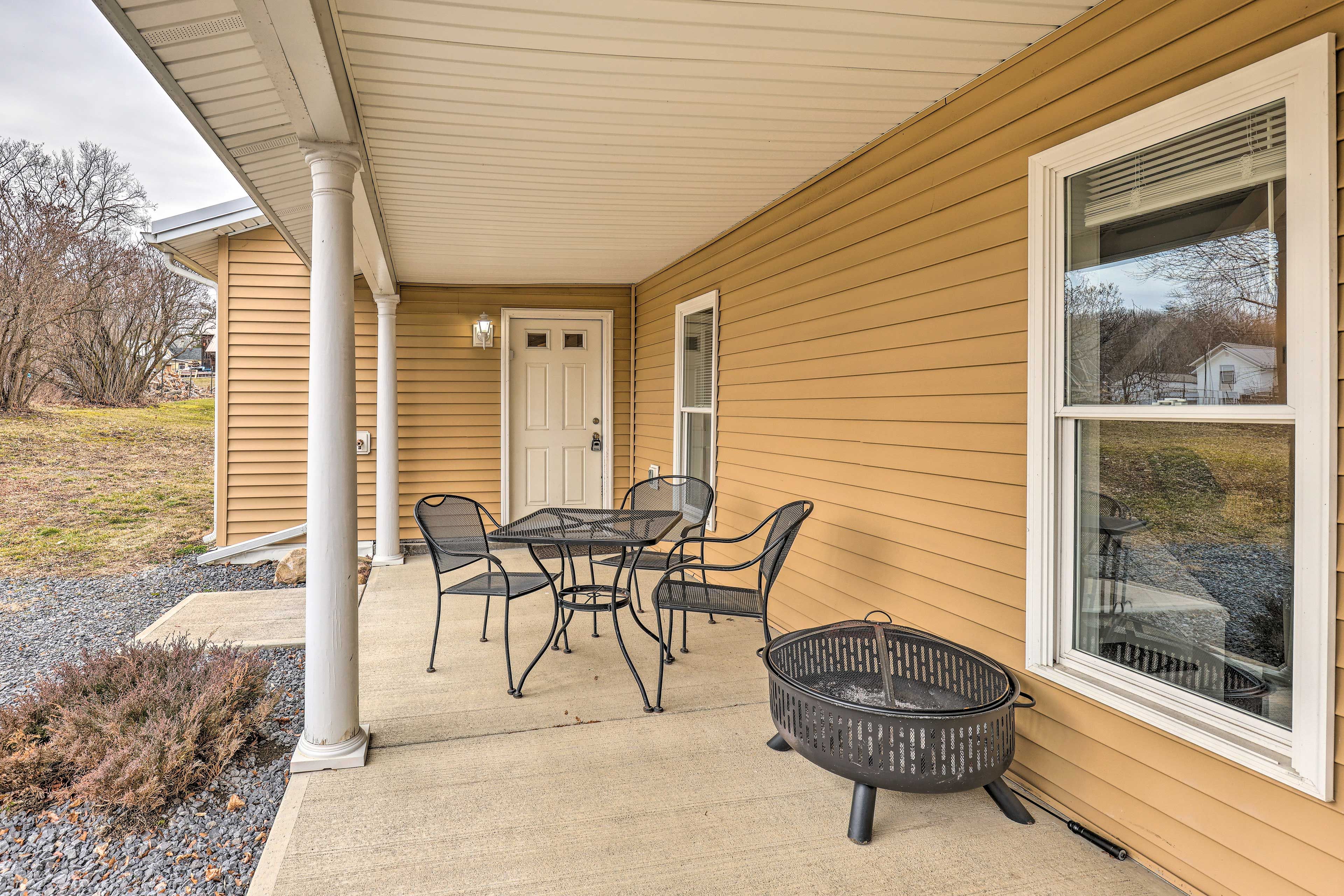 Front Porch | Shared Fire Pit (Bring Your Own Wood)