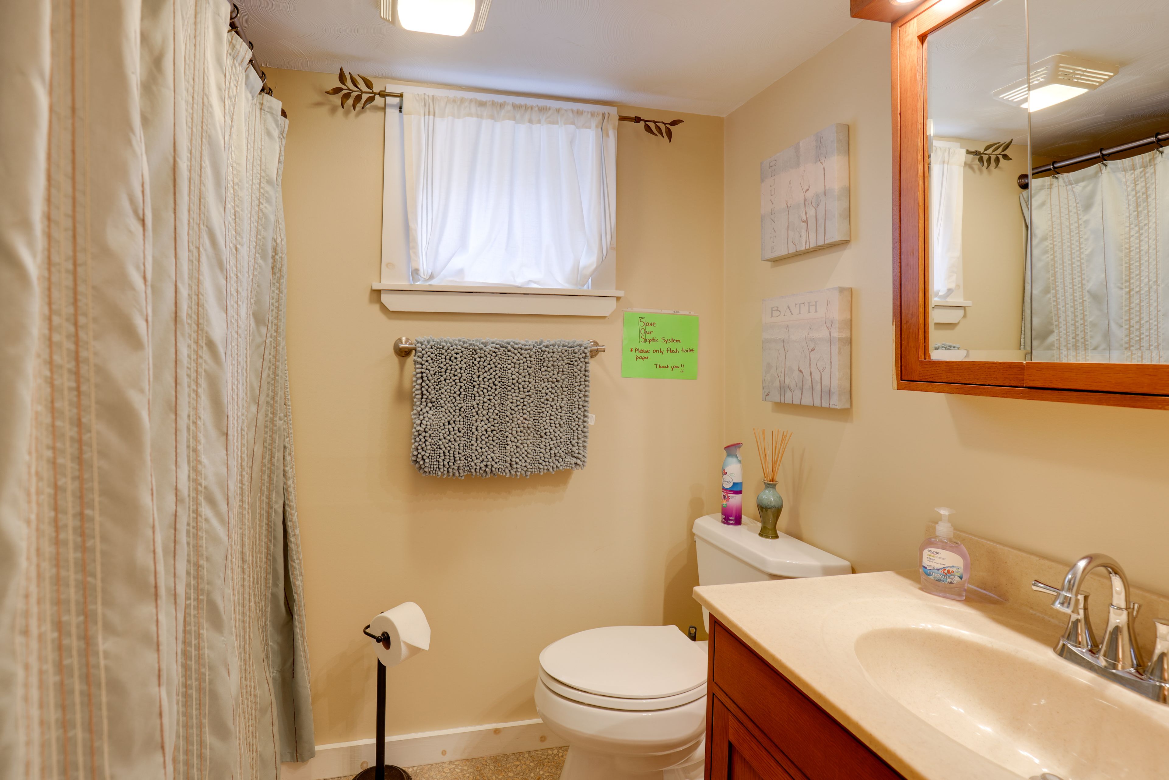 Full Bathroom